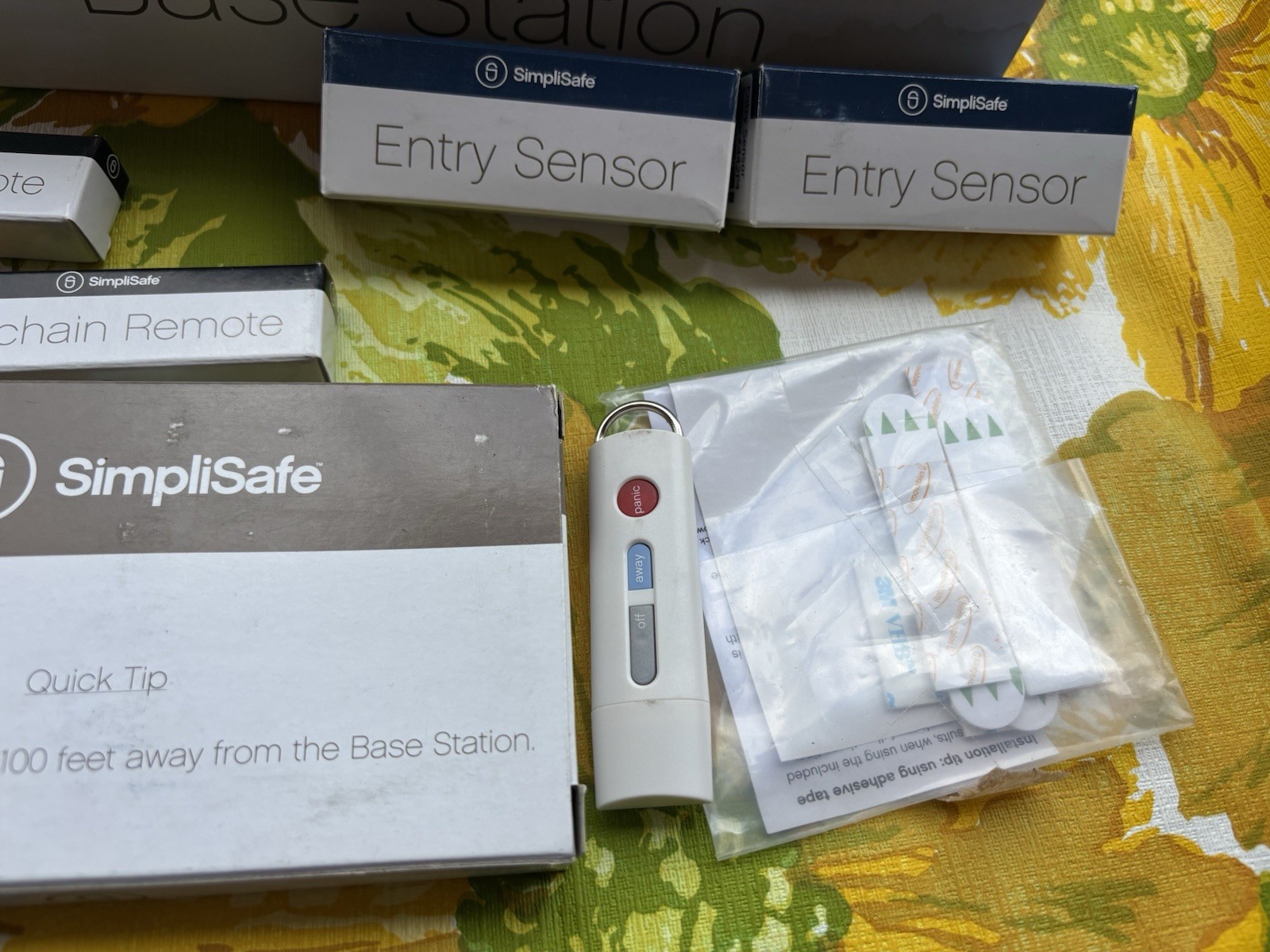 SimpliSafe Home Security System – 1st Generation – 8 Piece Bundle
