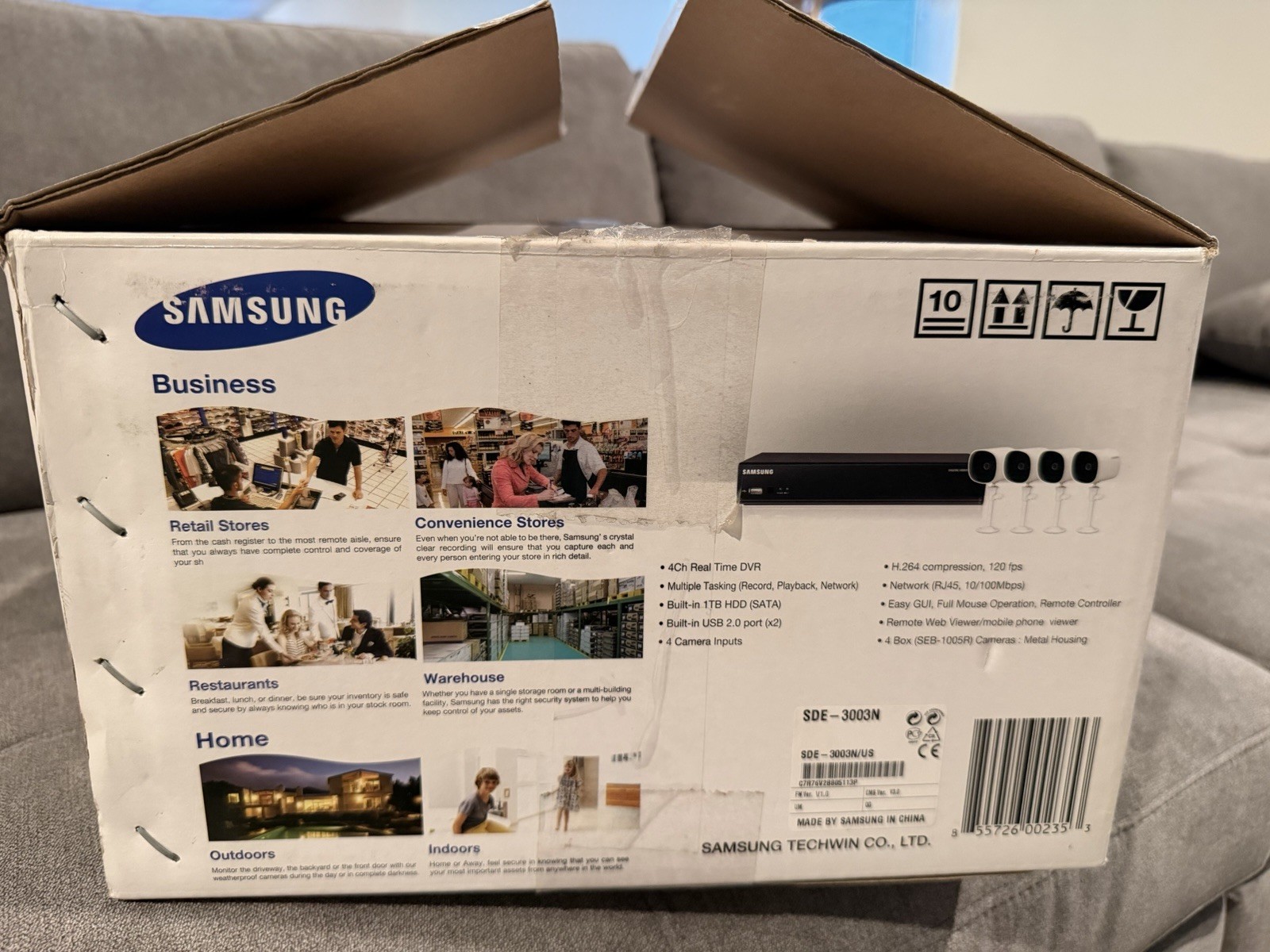 Samsung SDE-3003 4CH DVR Security System 4 Cameras New Open Box Complete