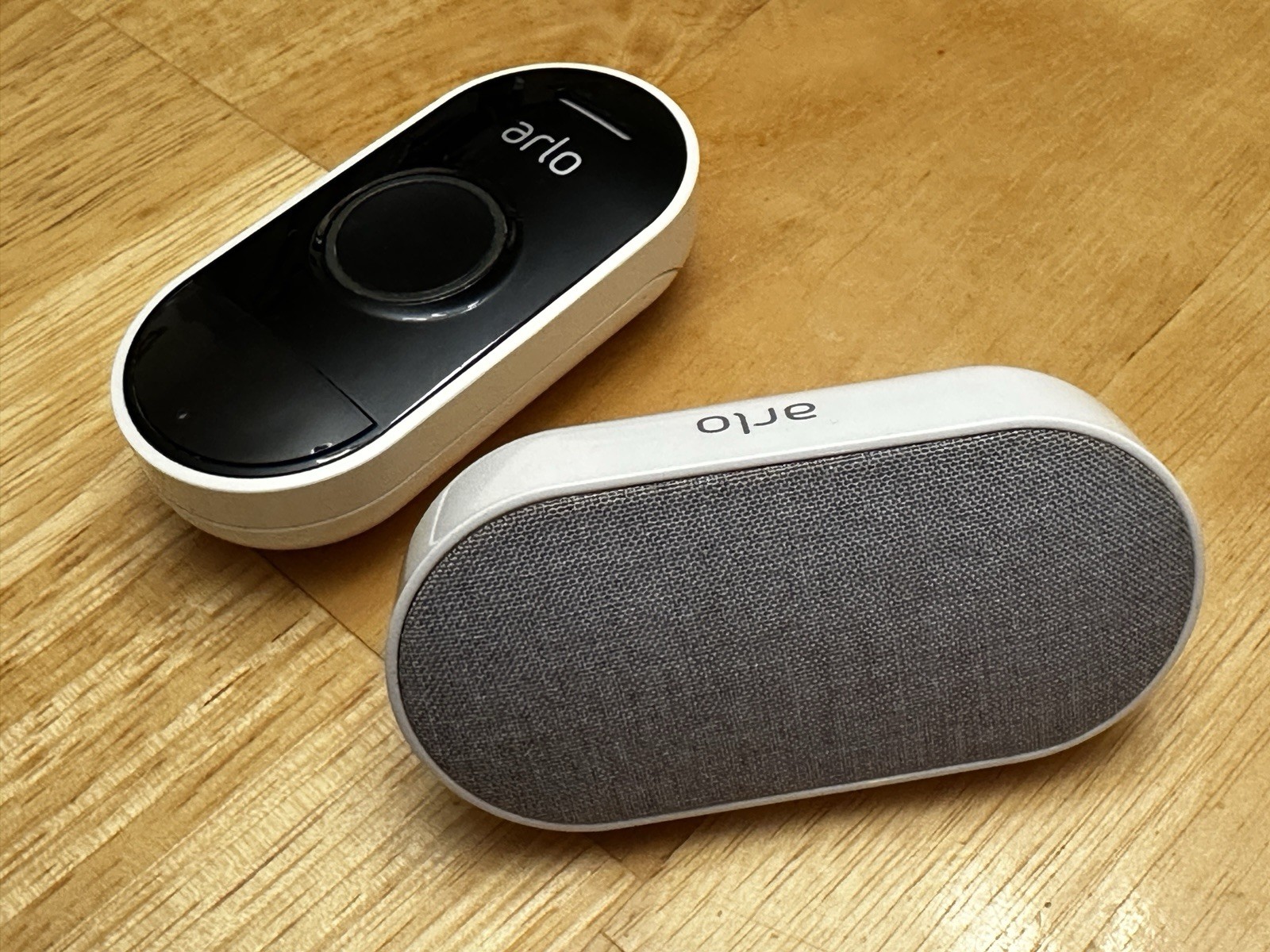 Arlo Audio Doorbell Wireless or Wired (AAD1001-NAS) with Arlo Chime (AC1001-NAS)