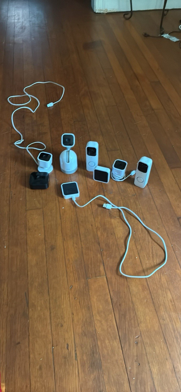 Blink 7-Camera Security System Lot w/ Sync Module 2, Mounts & USB Cable