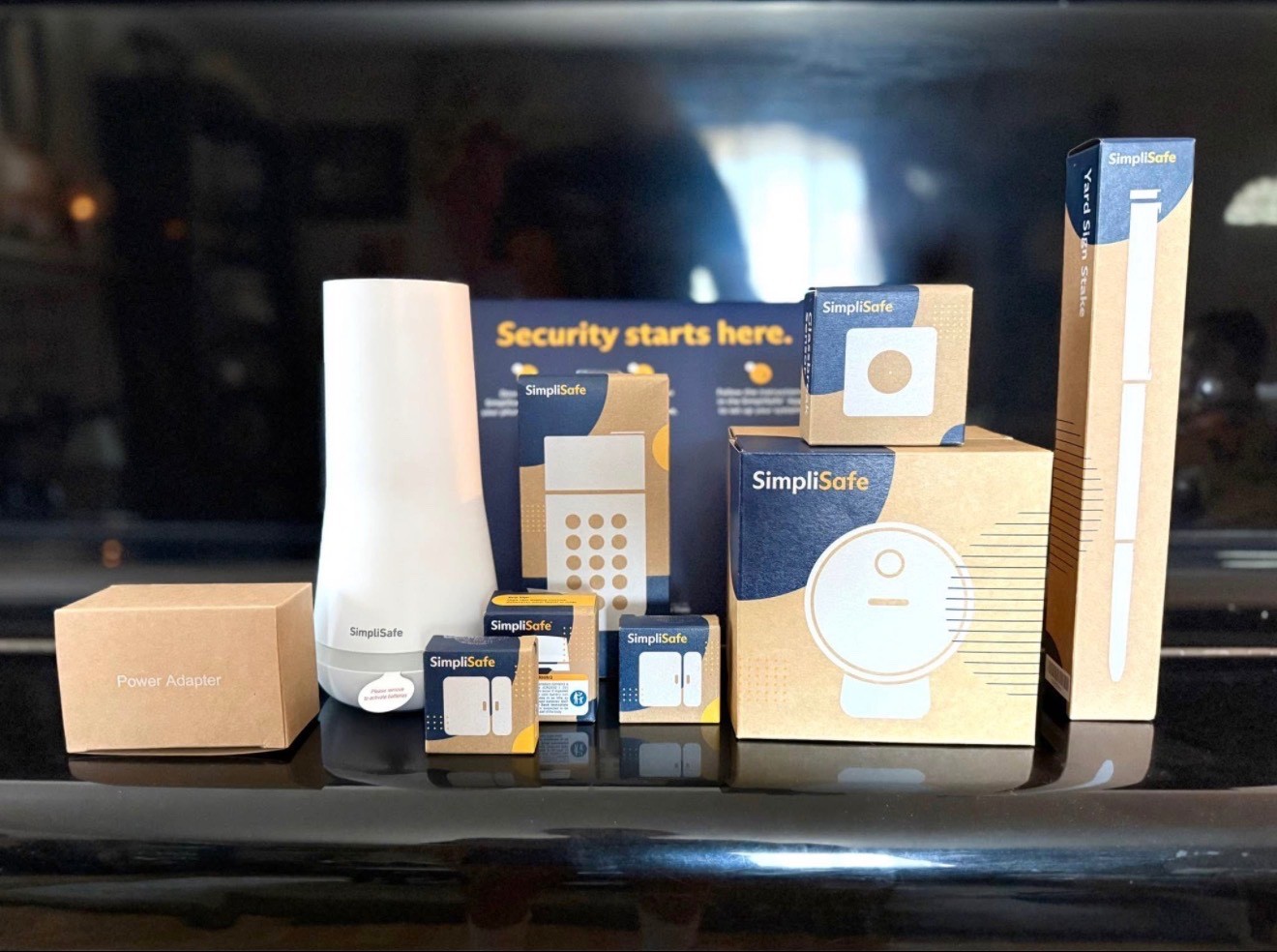 NEW NEVER USED 9-PIECE SIMPLISAFE WIRELESS OUTDOOR SECURITY SYSTEM!!