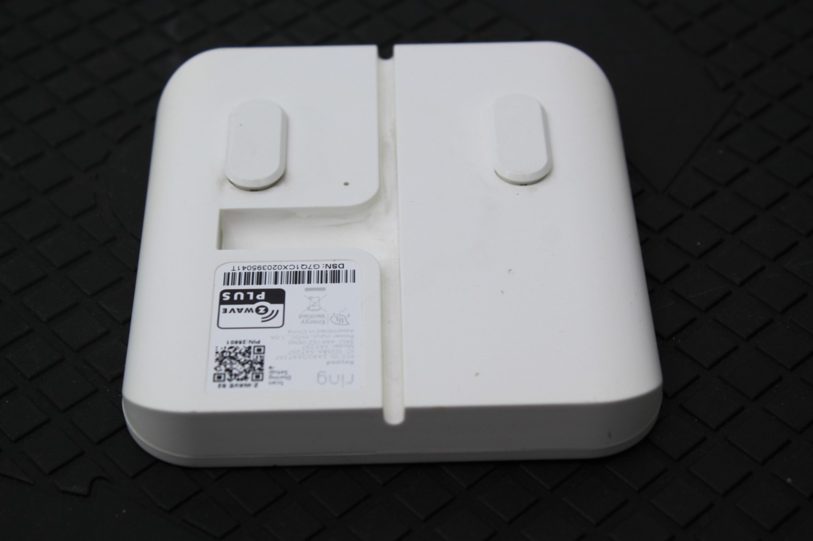Ring Alarm Keypad 2nd Generation 5AT2S7 No Power Cable