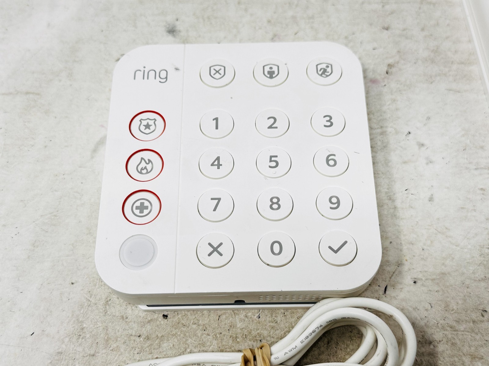 Ring Alarm Base Station US 4HB1U9-0EN0 w/ Keypad 5AT2S7 & Range Extender