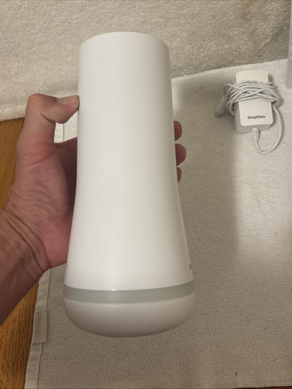 SIMPLISAFE 3RD GEN BASE STATION HOME SECURITY W KEYPAD SSKP3 WORKS! READ DESC