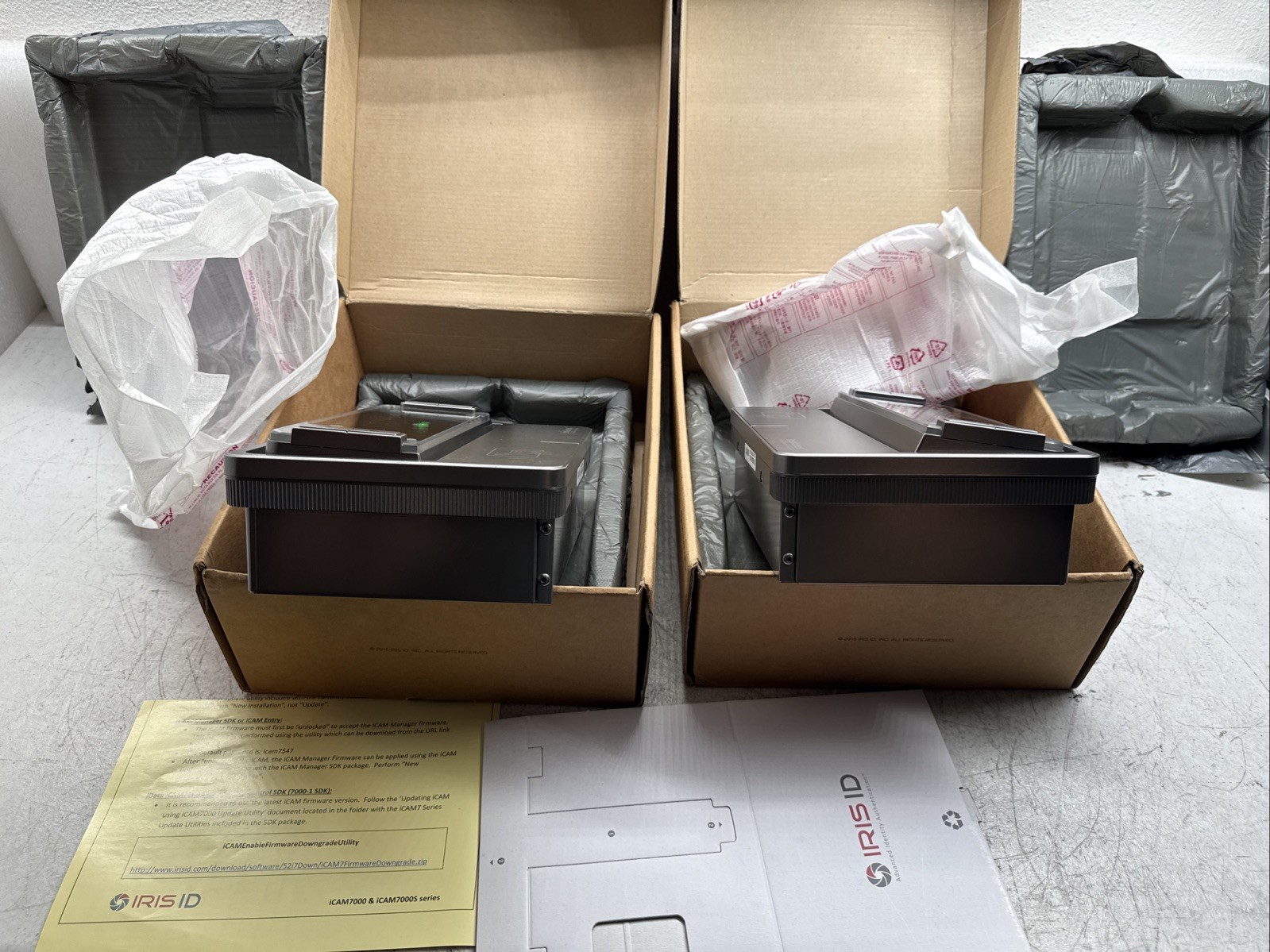 Lot Of 2 IRISACCESS iCAM4000R iCAM7 Multifactor Biometric Iris Reader “UNTESTED”