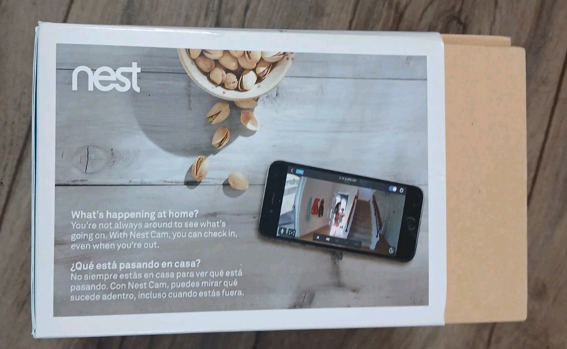 Google Nest Cam – NC1102ES – Indoor Security Camera Unit – PARTS OR REPAIR