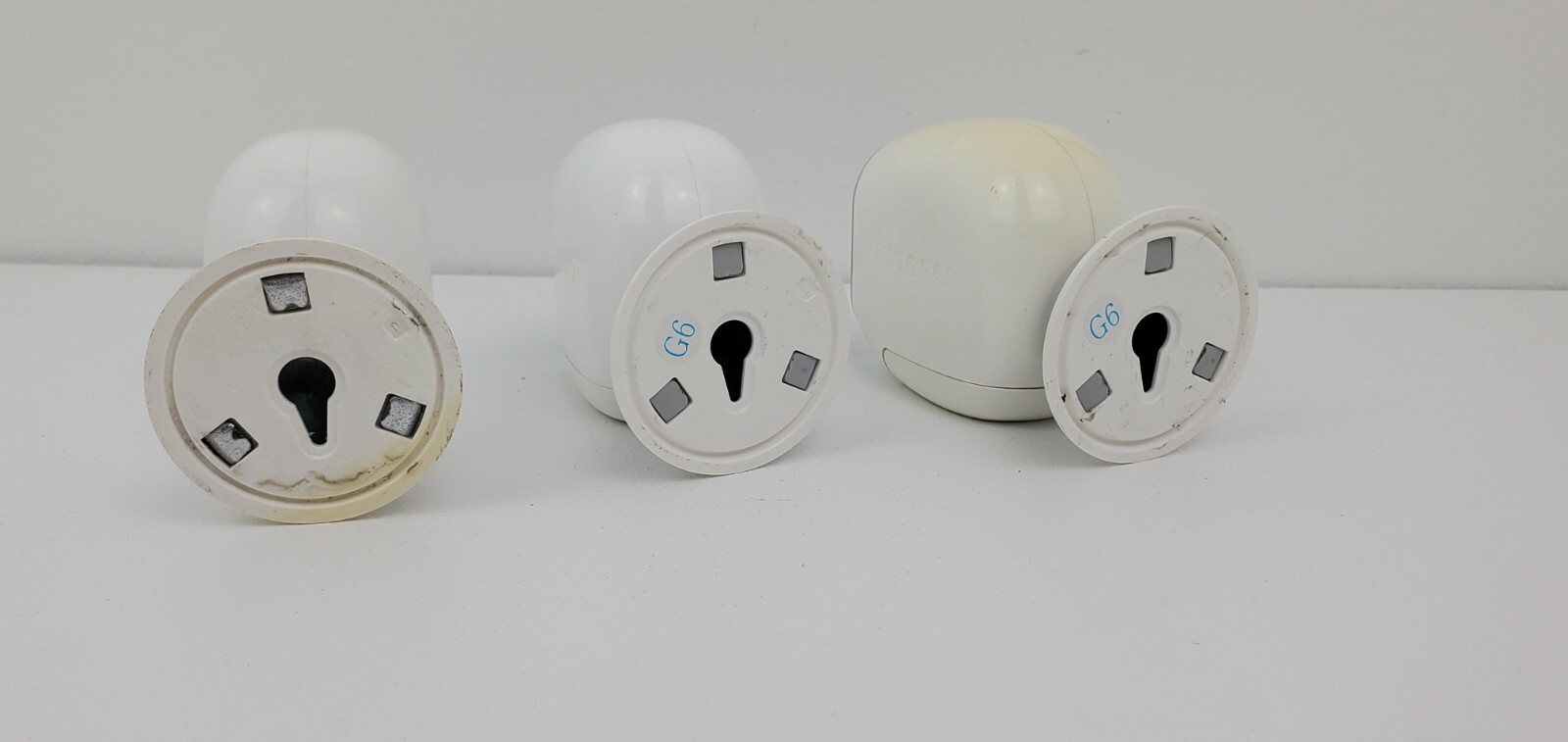 Bundle Netgear Arlo VMC3030 Cameras and base station vmb 3000 pre owned