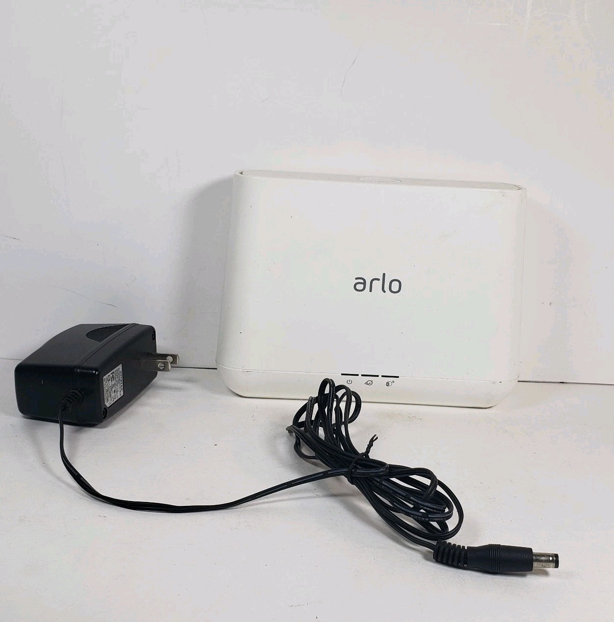 Arlo VMB4000 Base Station and Power Supply – For Parts Or Repair Untested
