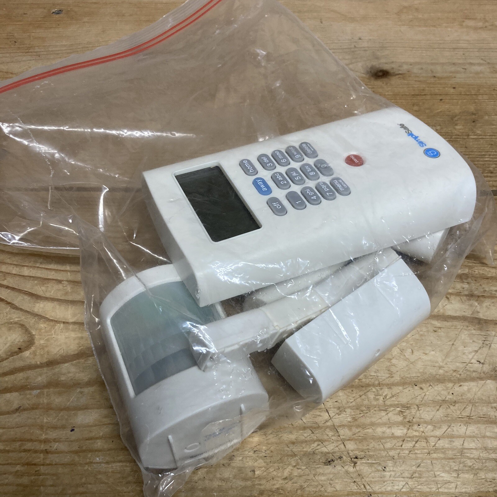 SimpliSafe KP1000 Original First Generation Keypad W/ ES1000 Sensors