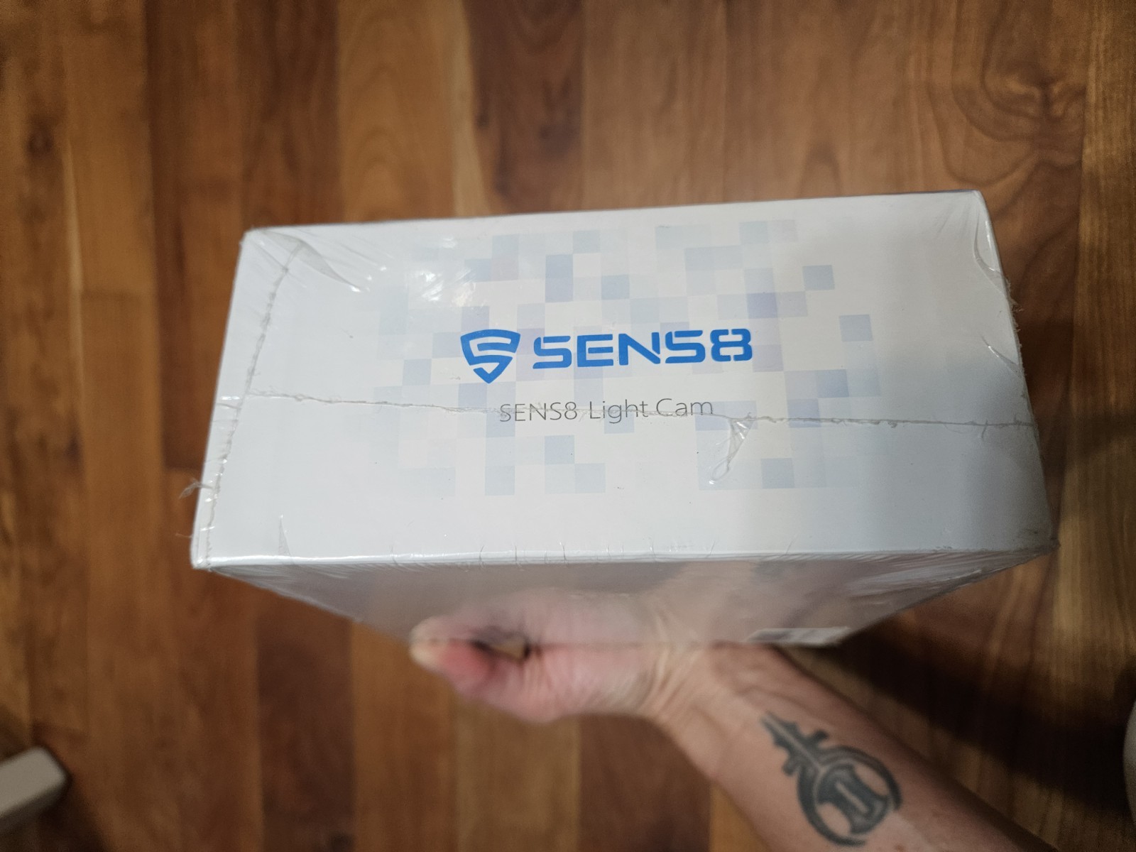 SENS8 Home Security Light Camera WiFi Motion Sensor Speaker & Siren