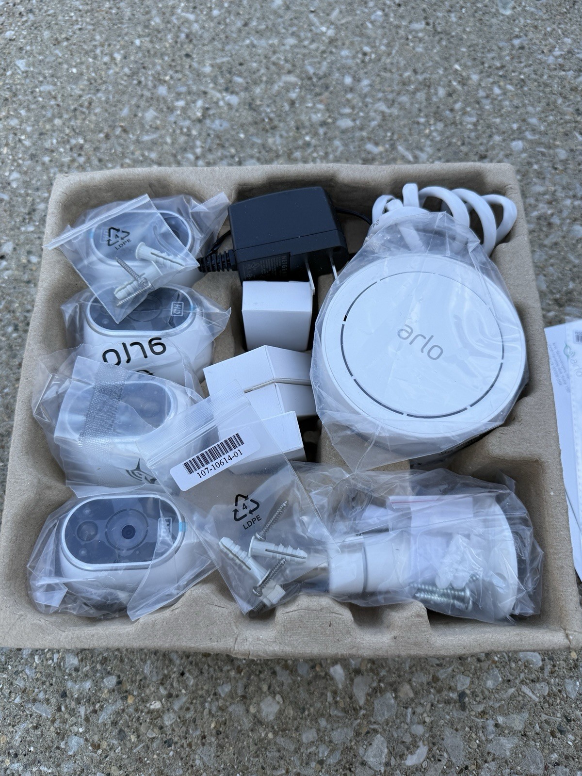 Netgear Arlo 4 wire-free HD Security Cameras VMS3430-100NAS (New, Open Box)