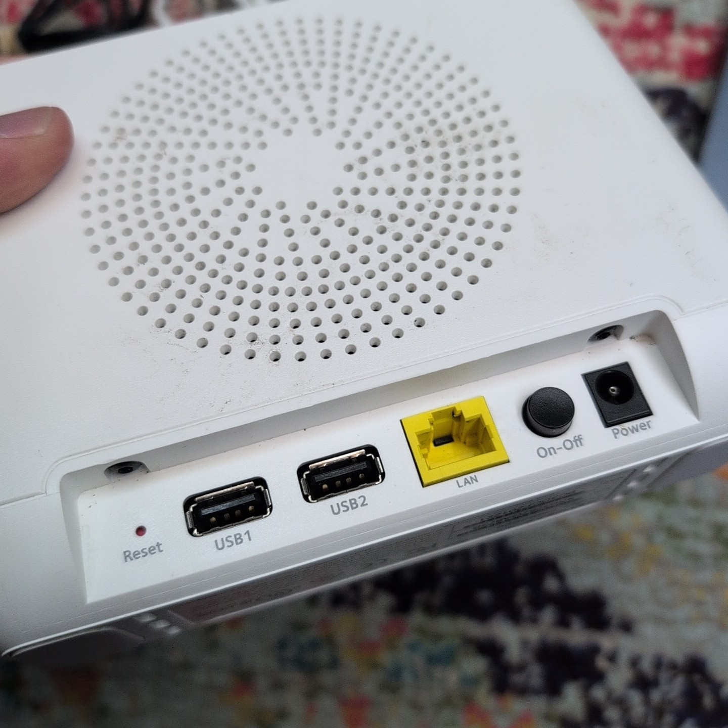 NETGEAR VMB4000 Arlo Pro Security Base Station w/AC Adapter (NO Cameras)