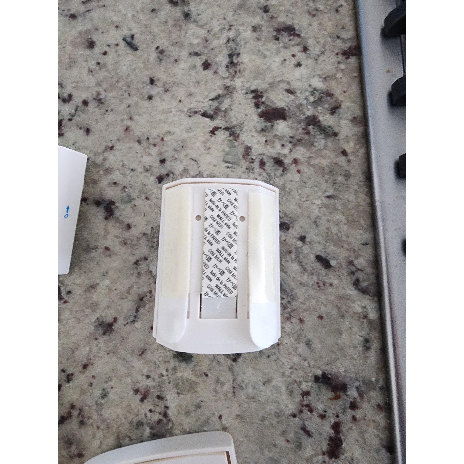 SimpliSafe Home Security System Bundle – FOR PARTS ONLY-NOT TESTED