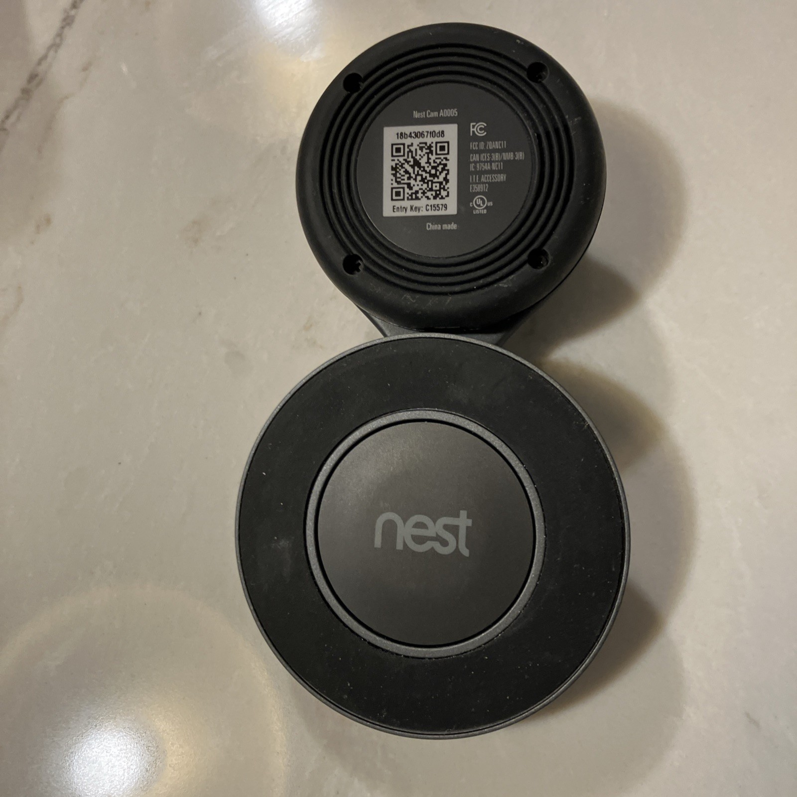 Nest Cam Indoor Security Wi-Fi Camera 1st Gen A0005 w/ Mount