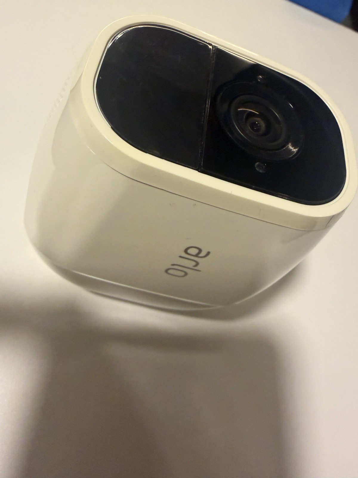 NETGEAR Arlo Pro 2 VMC4030P with battery