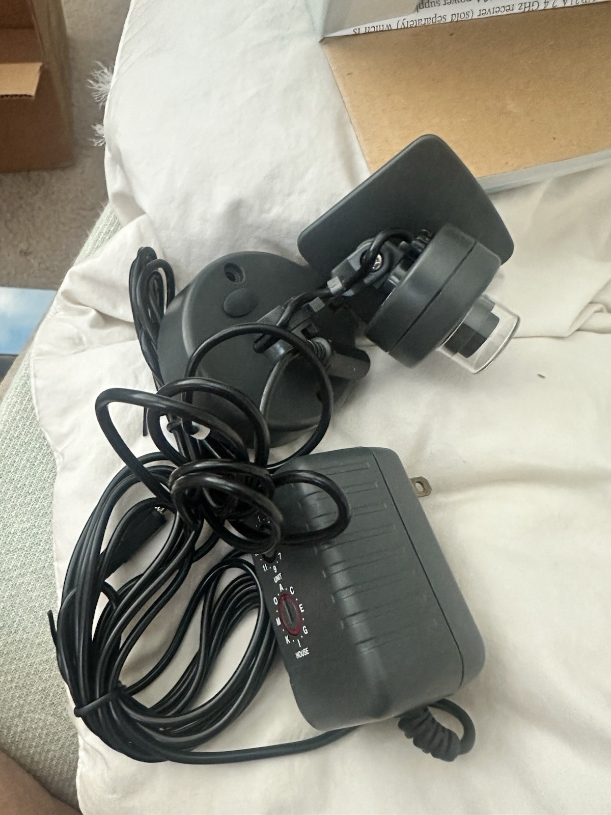 X10 XCam2 XX16A XC18A 2.4GHz Wireless Color Camera Indoor/Outdoor