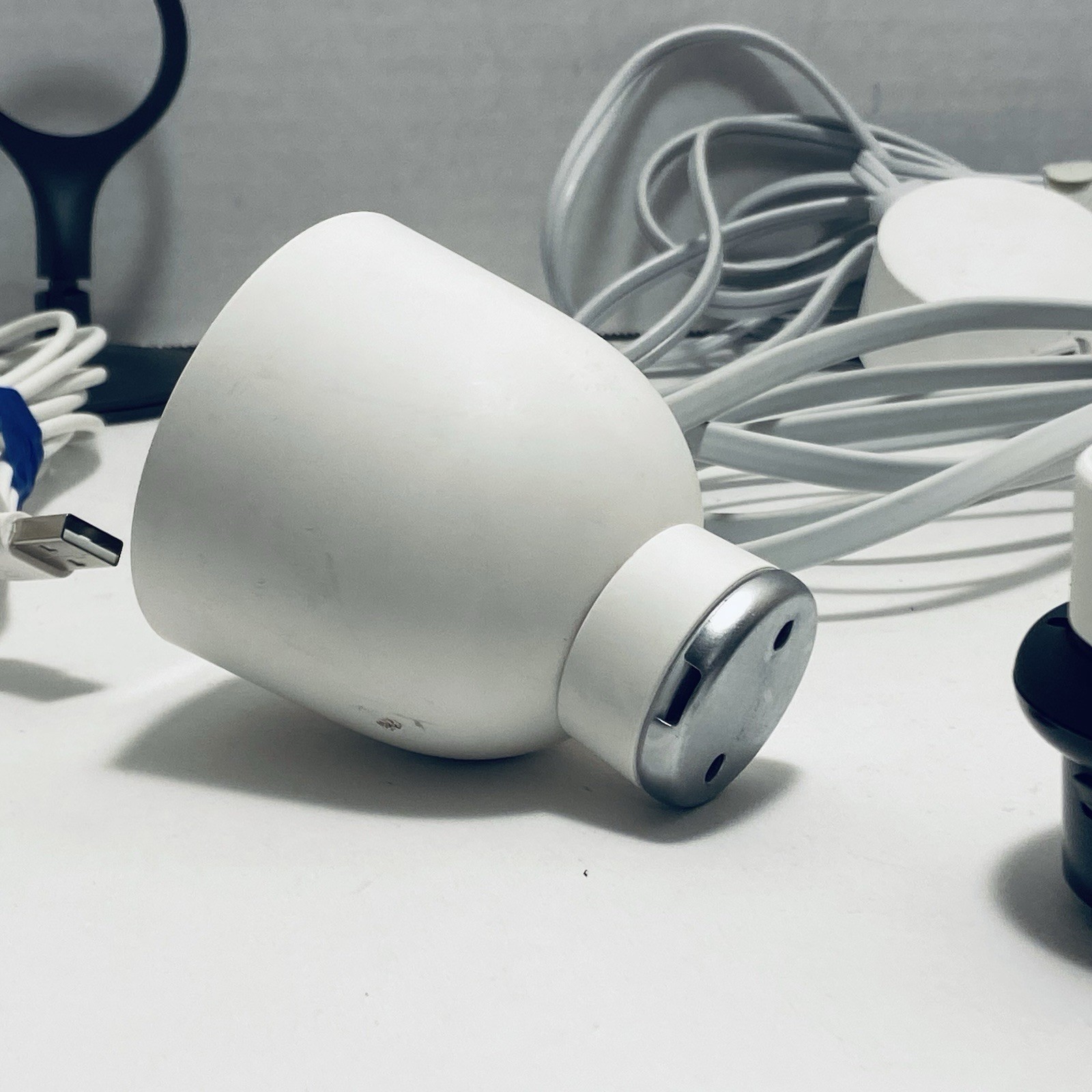 Google Nest Indoor 1st Gen A0005 & Outdoor Security Camera Bundle w/OEM Cords