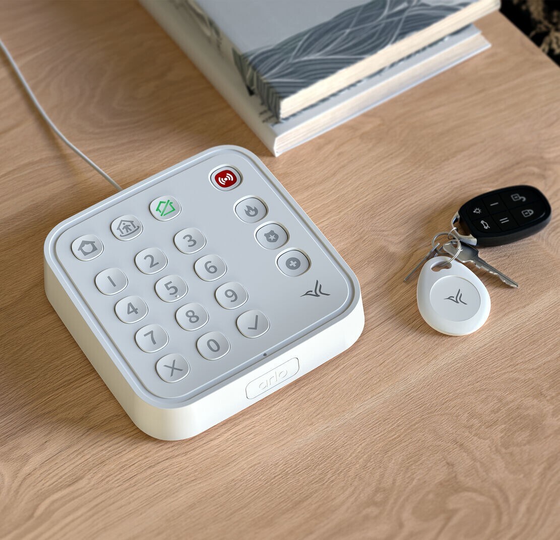 Arlo Pro 5S Wireless 2K 4 Camera Security System with Keypad Sensors an SmartHub