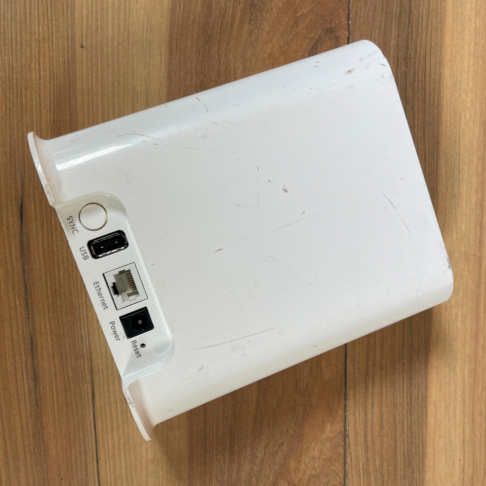 Arlo Smart Hub Base Station White Wi-Fi Portable Ethernet Port for Pro 2, Pro 3