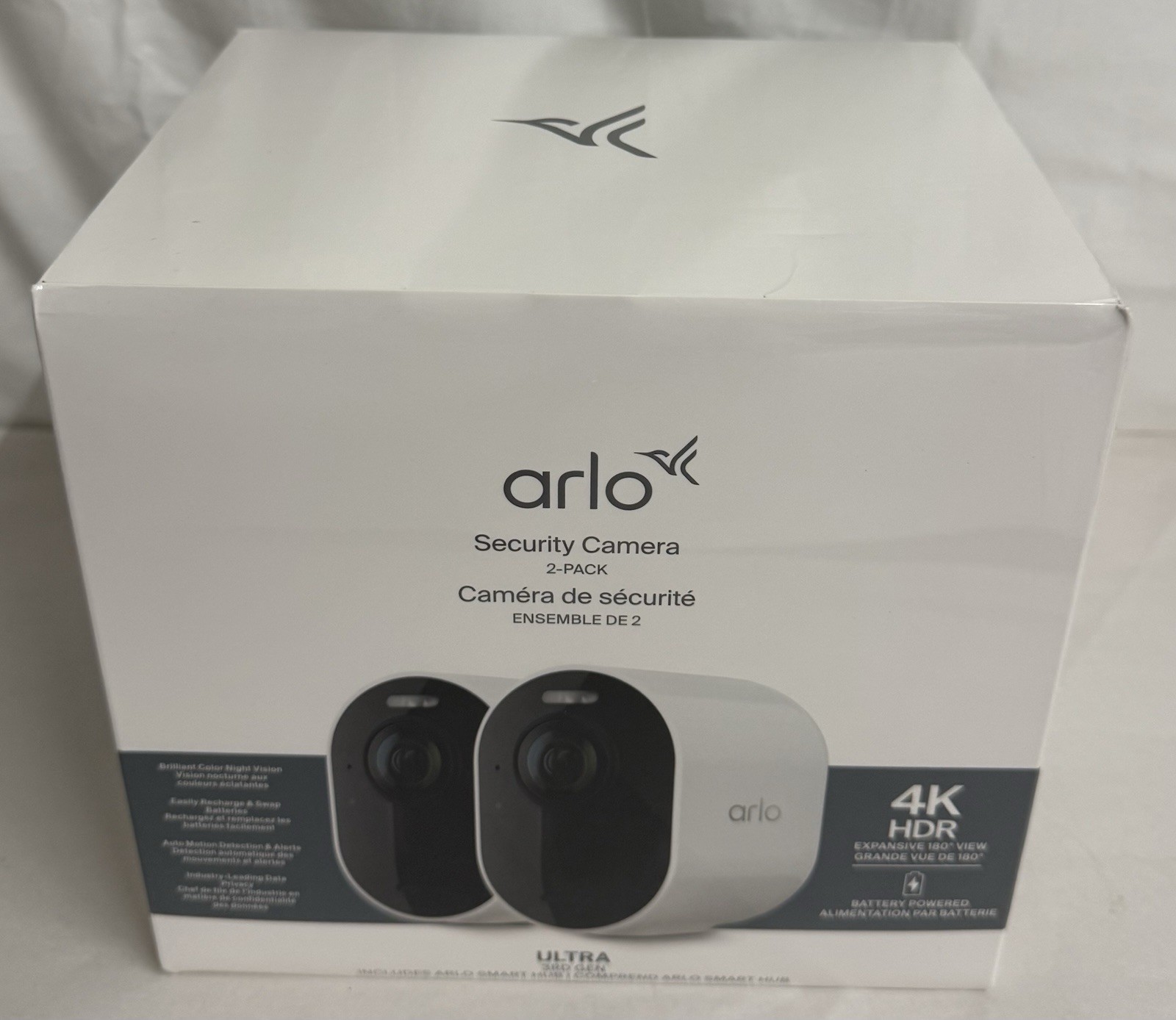 Arlo Ultra Security Camera 4K 3rd Gen(2025) 2-pack W/ Smart Hub. Sealed/White.A2