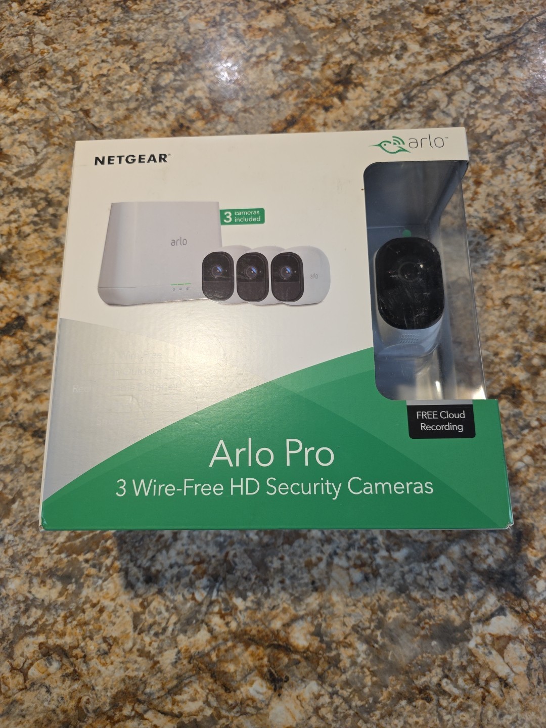 Arlo Pro Netgear VMS4330-100NAS 3 Camera HD Security System Brand New In Box