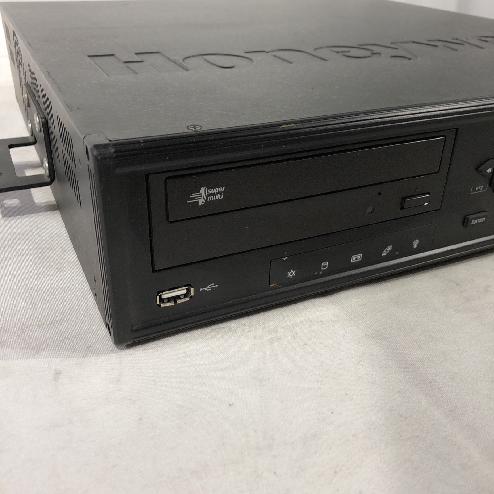 Honeywell HRXDS16D1T 16 Channel Network Digital Video Recorder DVR- Untested