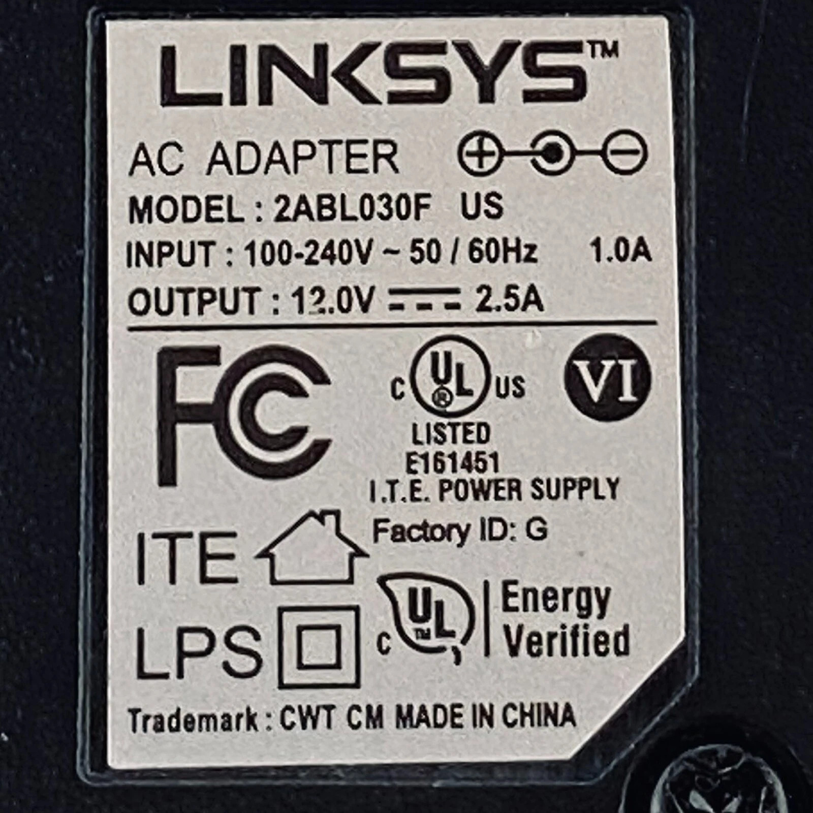 OEM LINKSYS 2ABL030F US AC ADAPTER 12V 2.5A PIN: 5.5 x 2.5 x 9.5 mm. A1.7