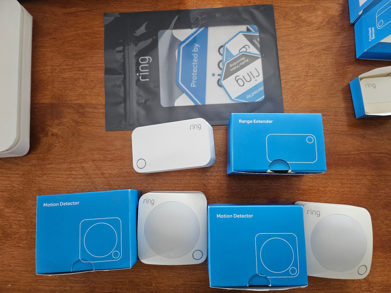 Ring Security System – 21 component bundle (14 part bundle + 6 sensors + camera)