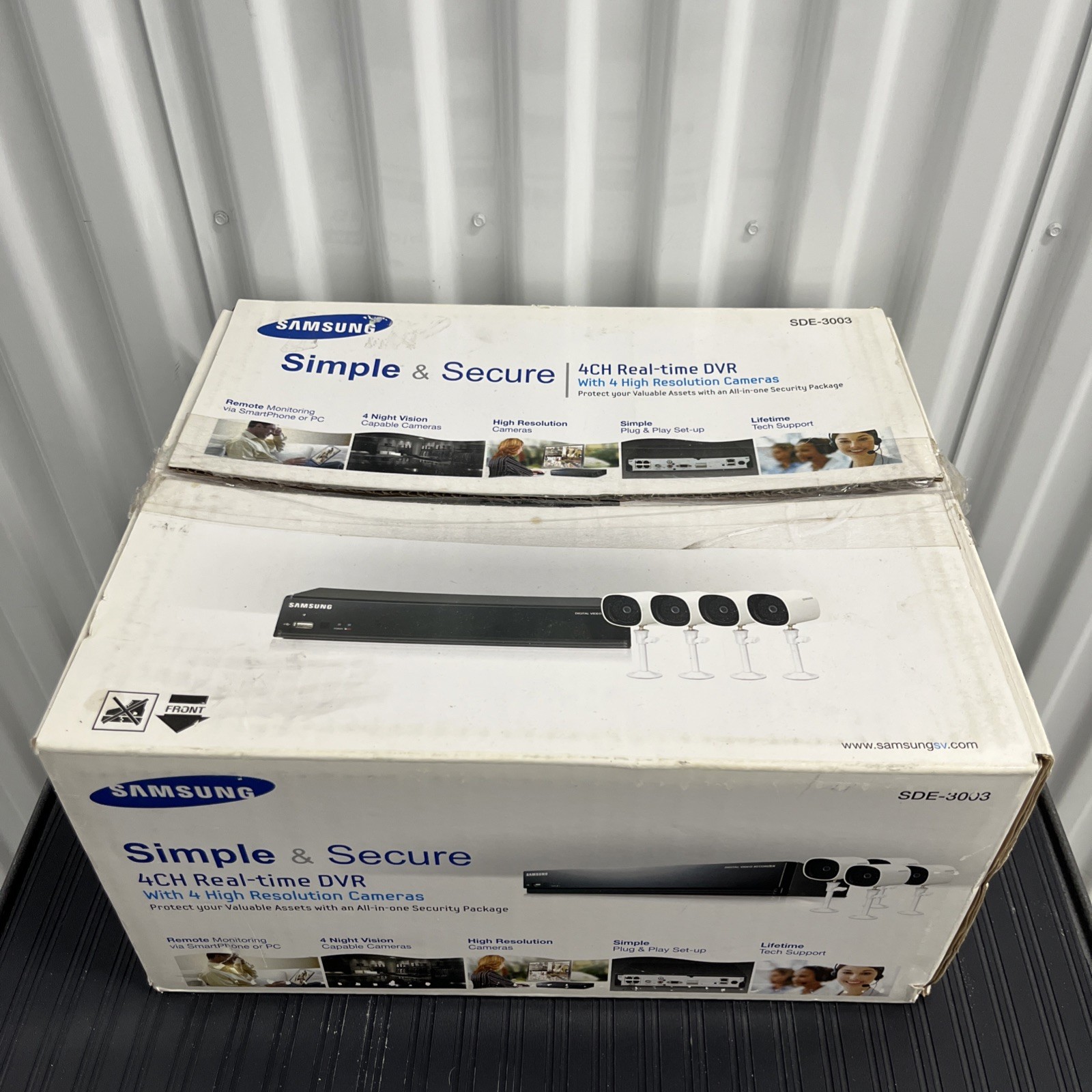 Samsung 4CH Real-Time DVR w/ 4 Hi-Res Cameras 1TB HDD #SDE-3003, NEW (Open Box)