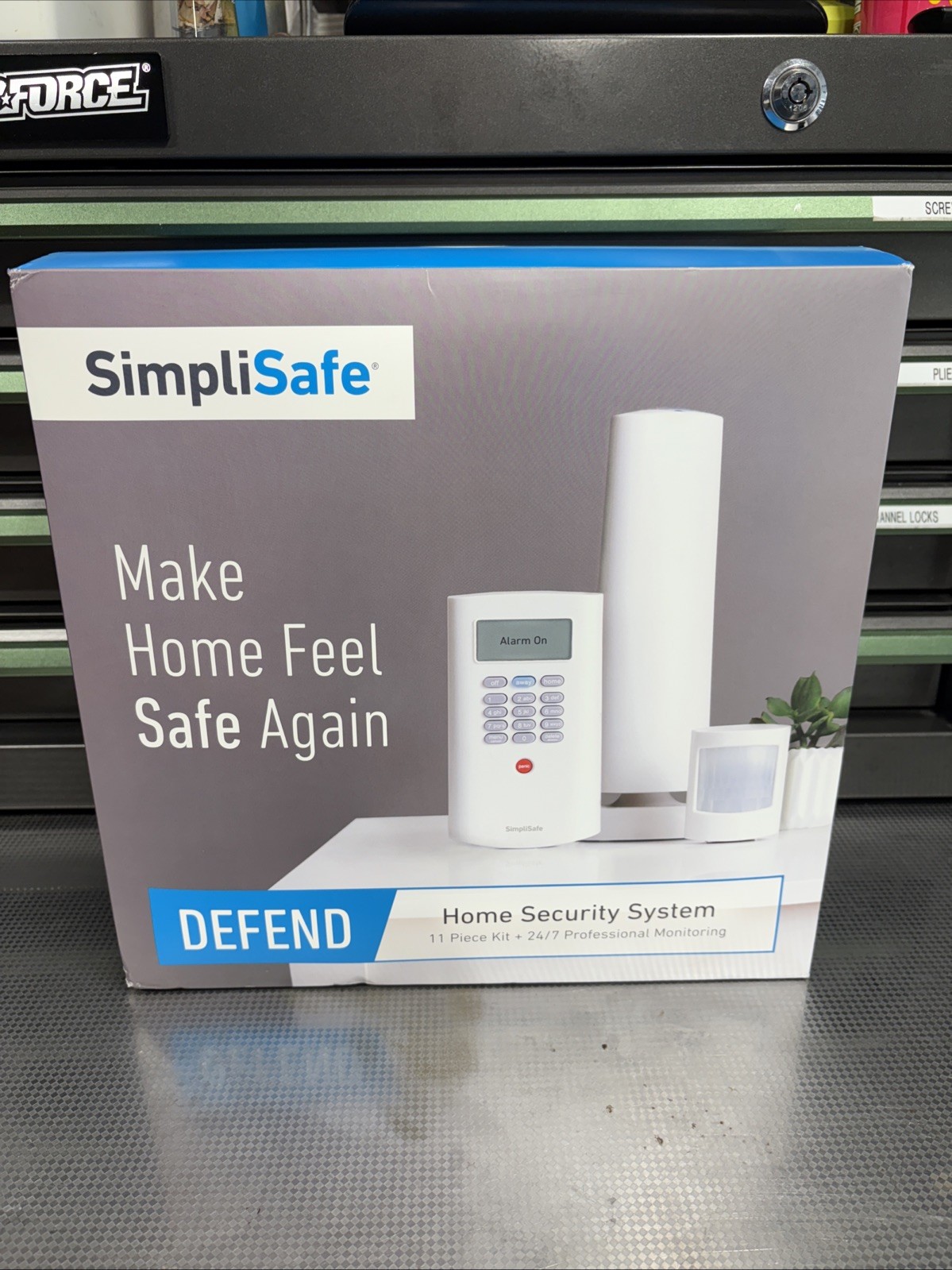 SimpliSafe “Defend” Home Security System 11-pc. New In Original Box