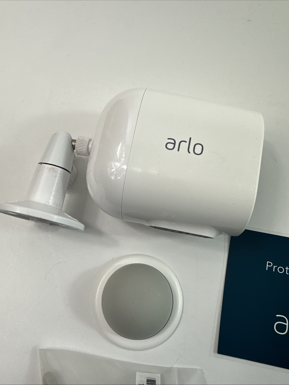 Arlo Essential XL Spotlight 1080p Wireless Security Camera w/ Wall Mount, Tested