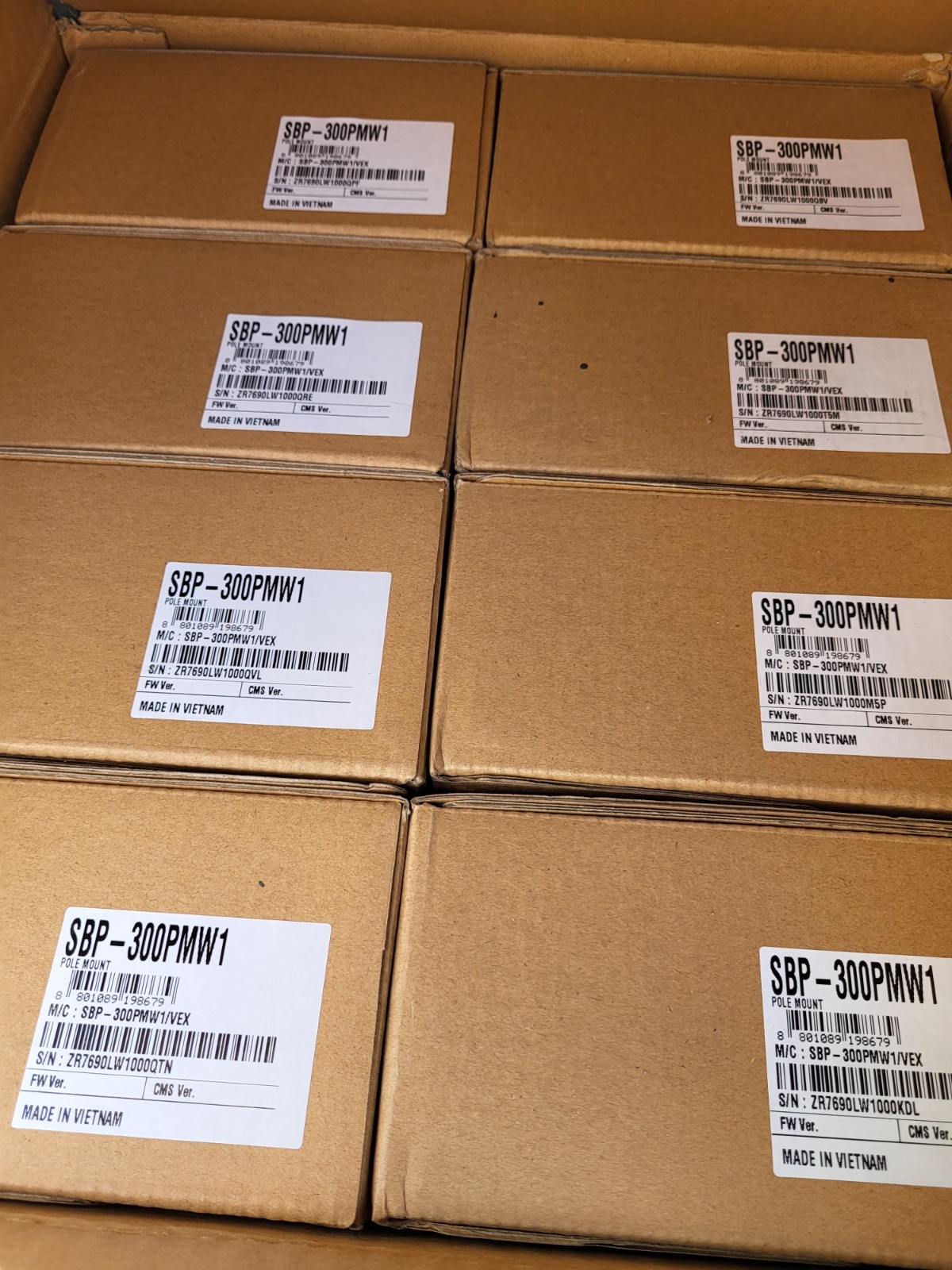 CASE 8 Hanwha Techwin SBP-300PMW1 Pole Mount Adapter Accessory (CASE 8 Boxes))