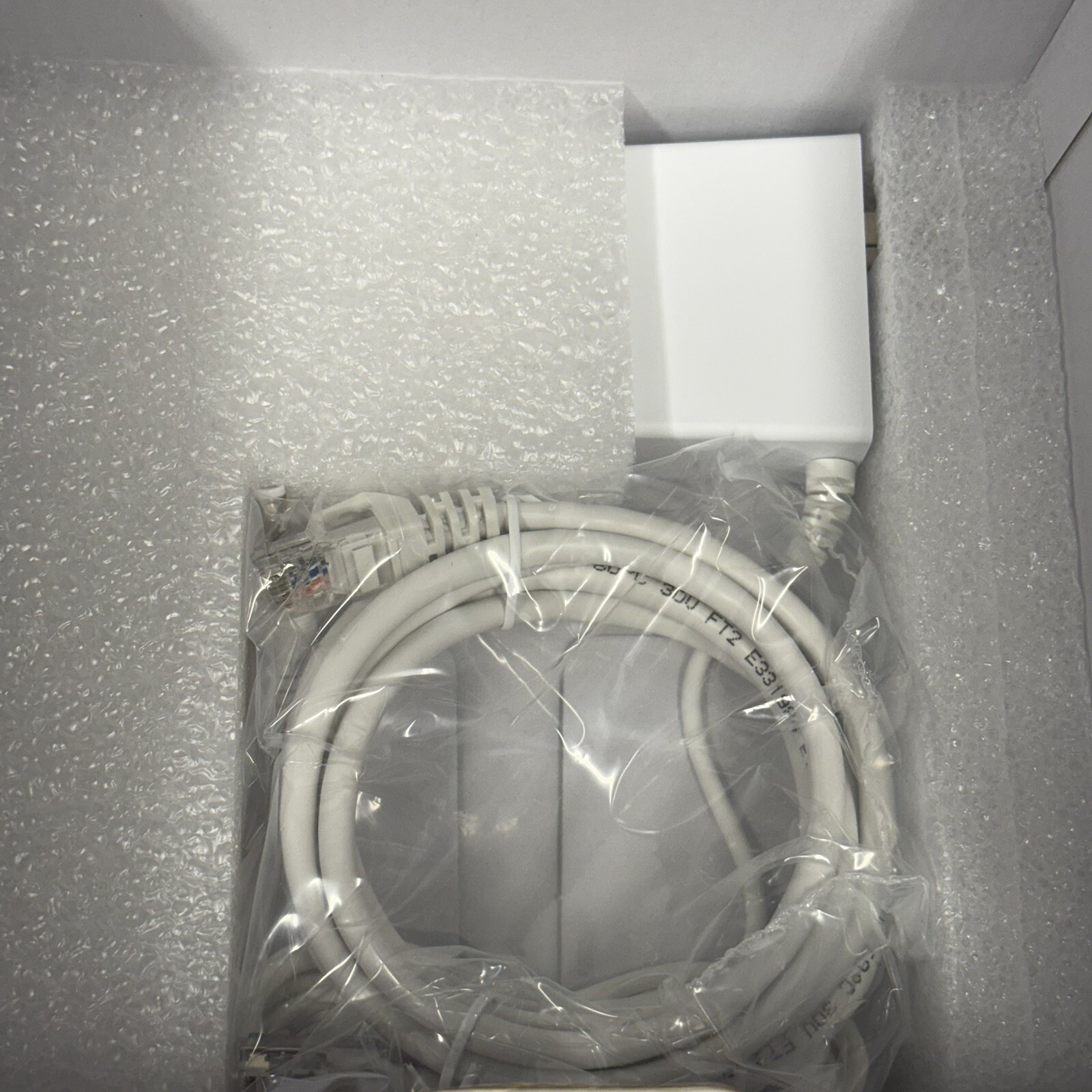 Frontpoint Security System Hub Model FPHUB1 front point