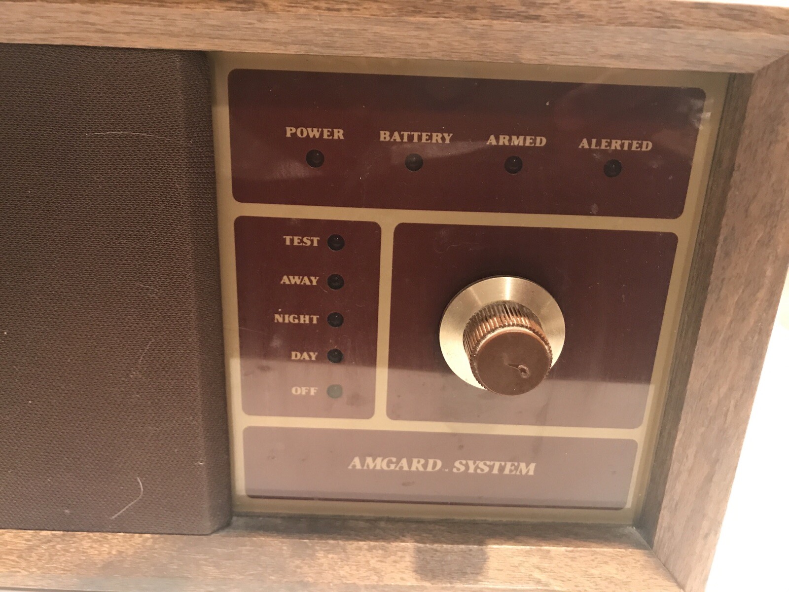 Vintage Amgard Perimeter Alarm Control Unit Model E 8496 Amway Security System