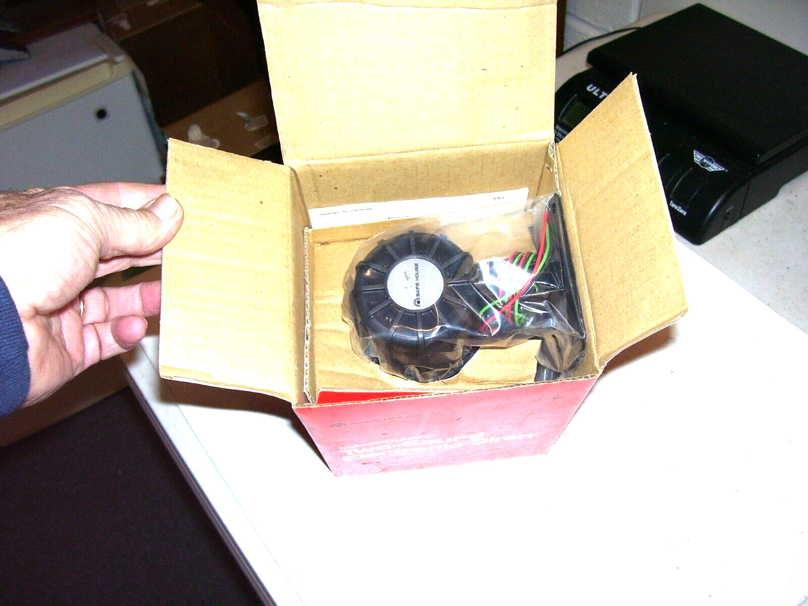 Radio Shack Safe House 49-488F Two Sound Electronic Siren Alarm Horn