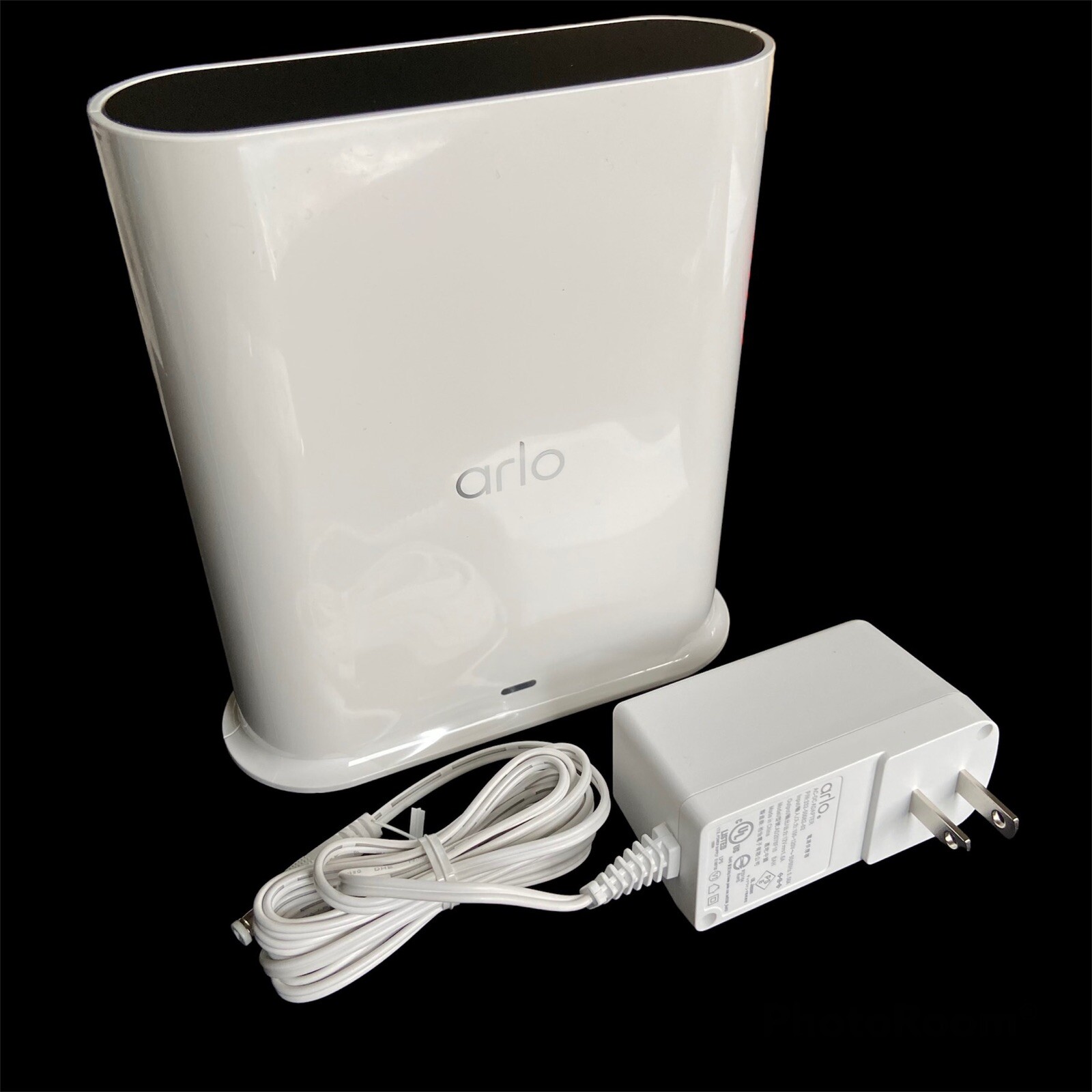 Arlo Ultra VMB5000 Smart Hub Base Station for Pro 2, 3, 4 Security Cameras White