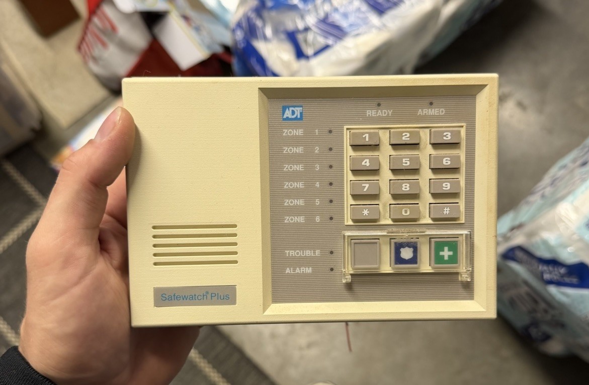 ADT Safewatch Plus Home Security System Keypad Working