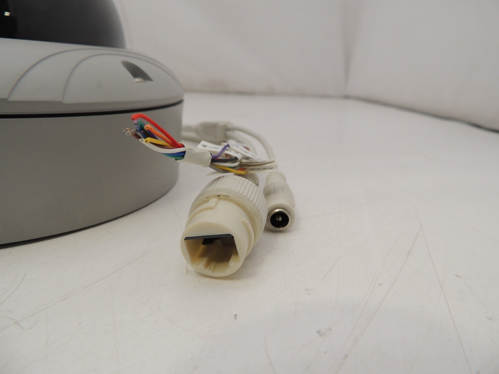 Interlogix TruVision TVD-3103 1.3MP IP Security Dome Camera 12V PoE Tested Reset