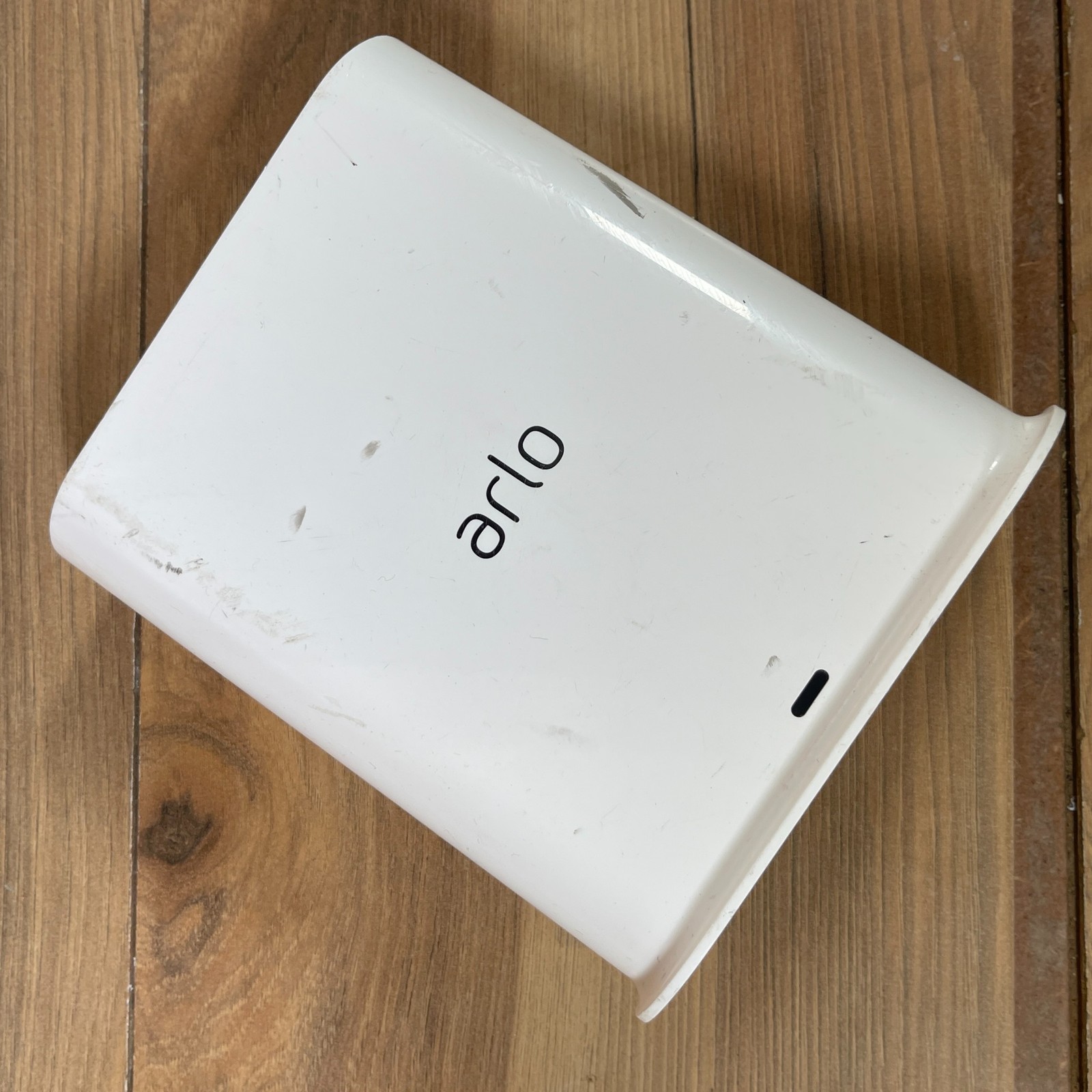 Arlo Smart Hub Base Station White Wi-Fi Portable Ethernet Port for Pro 2, Pro 3