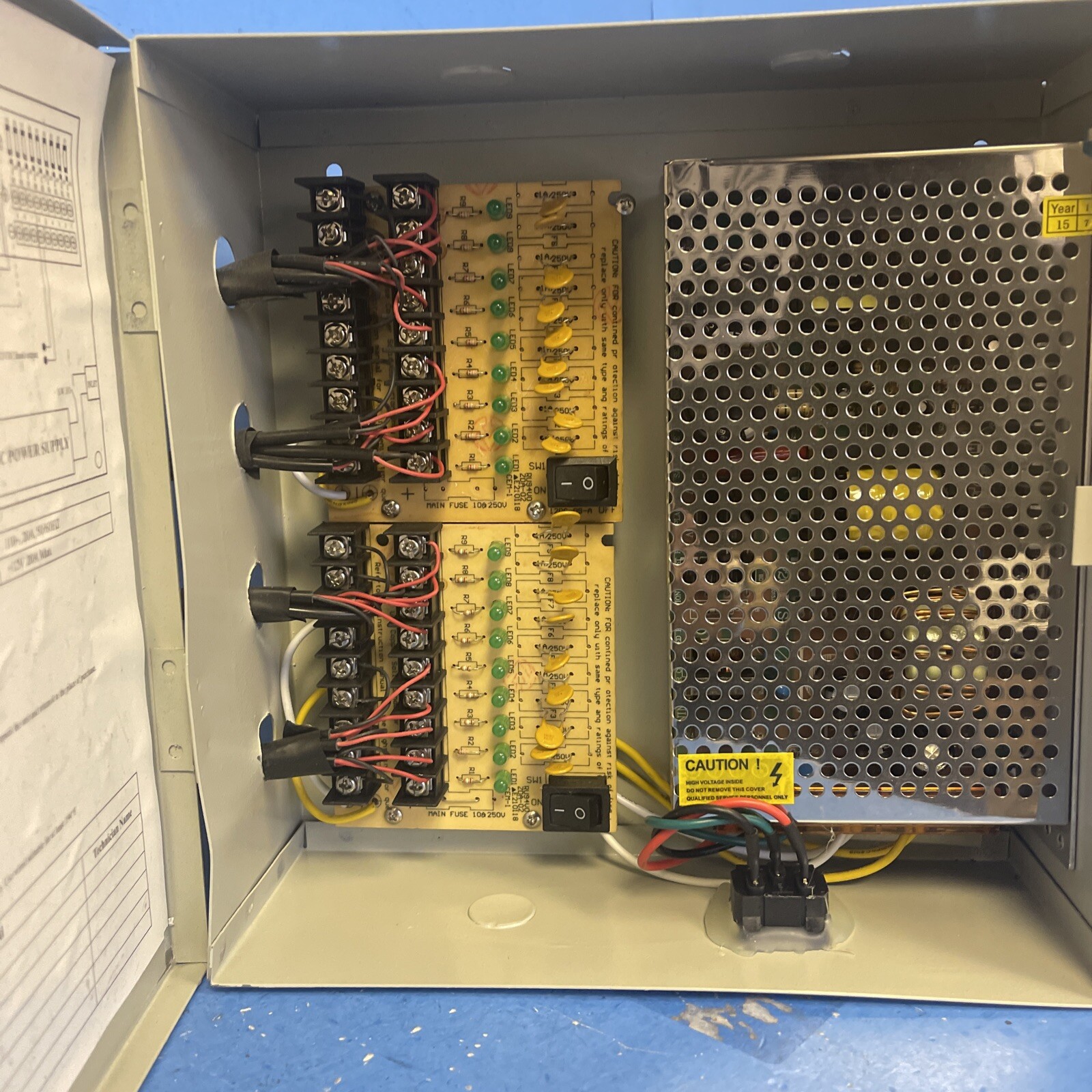 LYT-18CH-AU 8 CH Port 12V POWER SUPPLY PB20A18D0