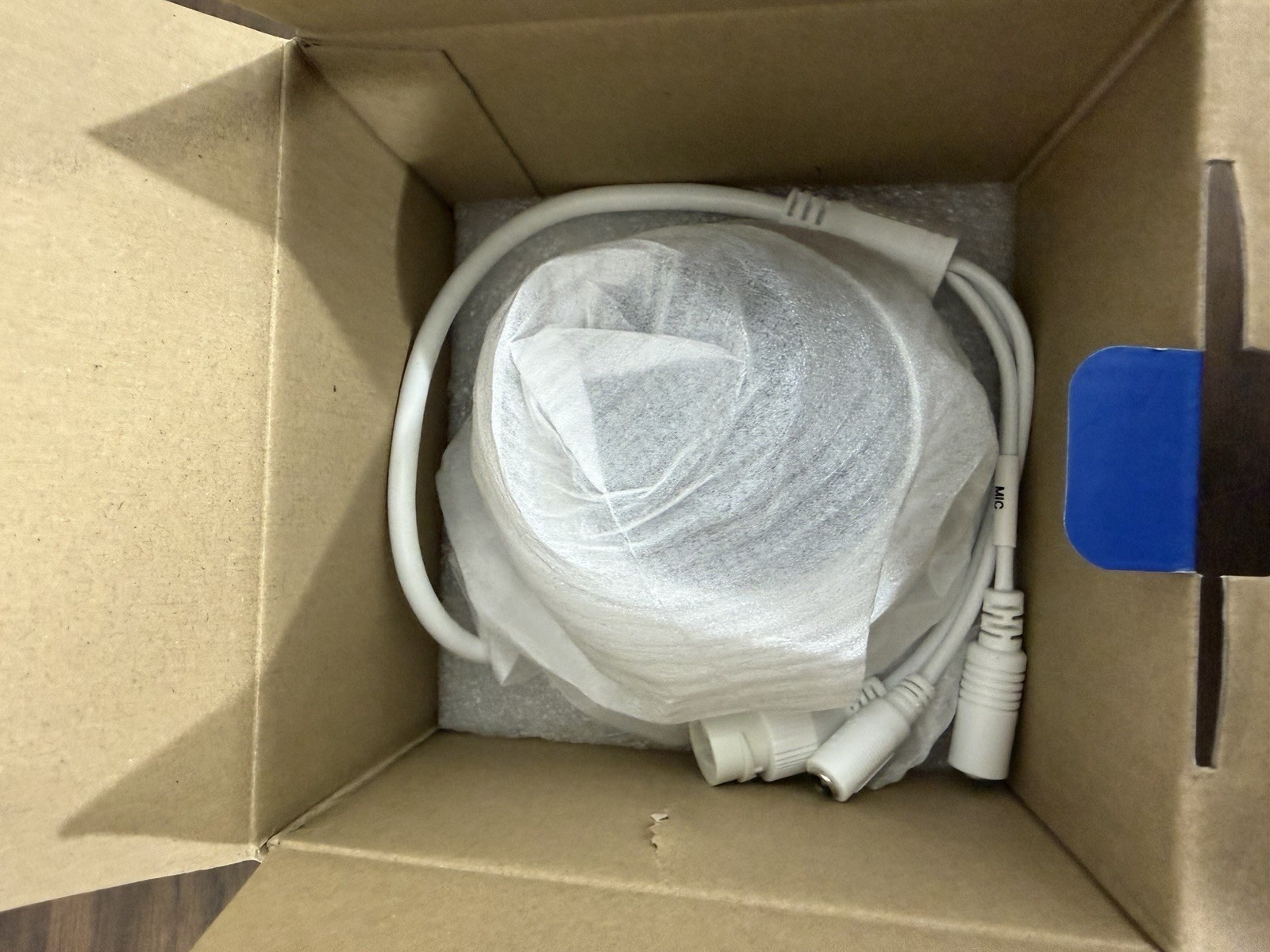 Luma Surveillance LUM-820-IP-TFW 8MP IP Turret Camera White Microphone PRICE (1)