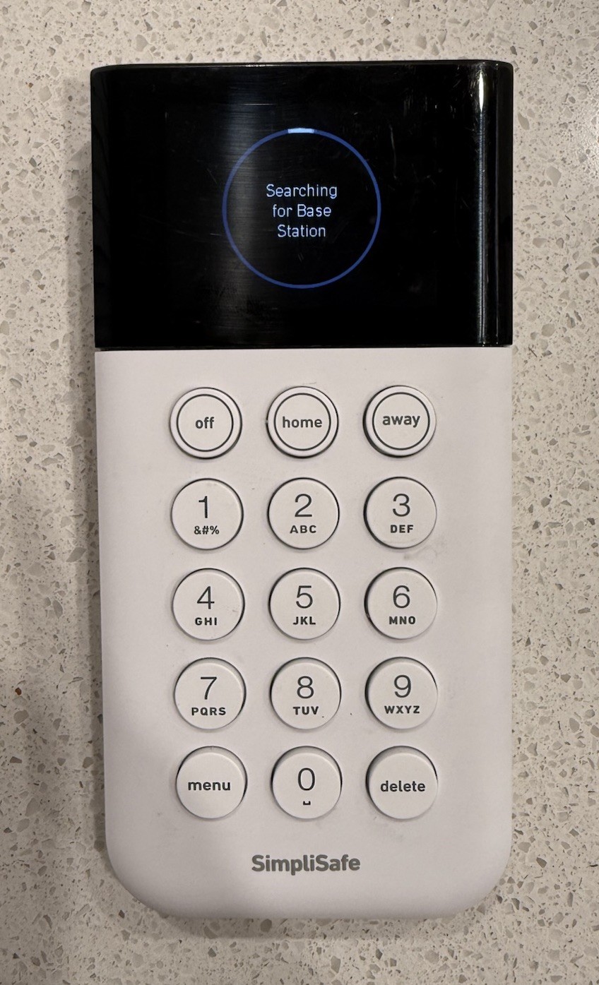 SimpliSafe Home Security System Base Station SSBS3 with Keypad SSKP3 & Remote