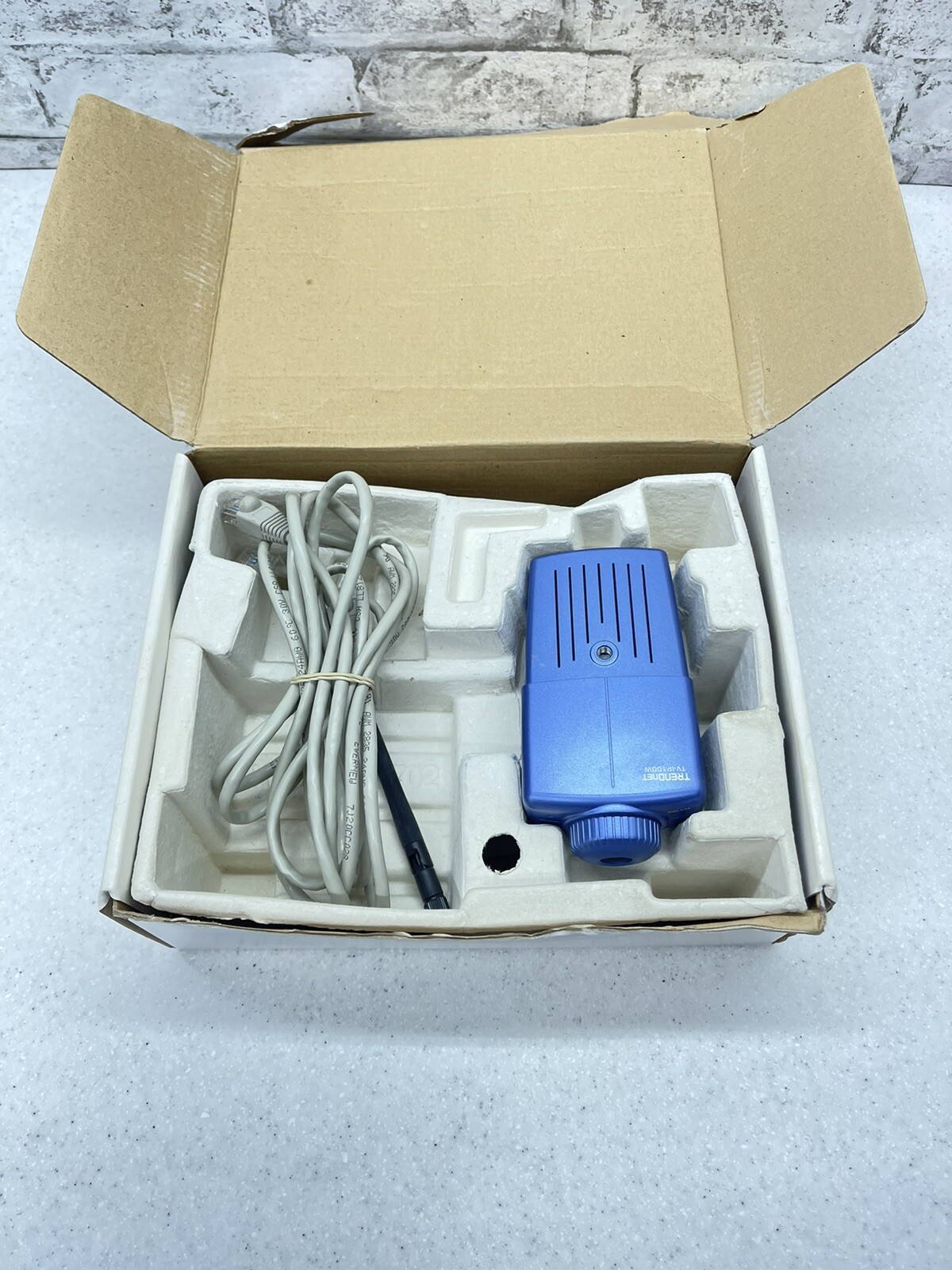 TRENDnet Internet Surveillance Camera TV-IP100
