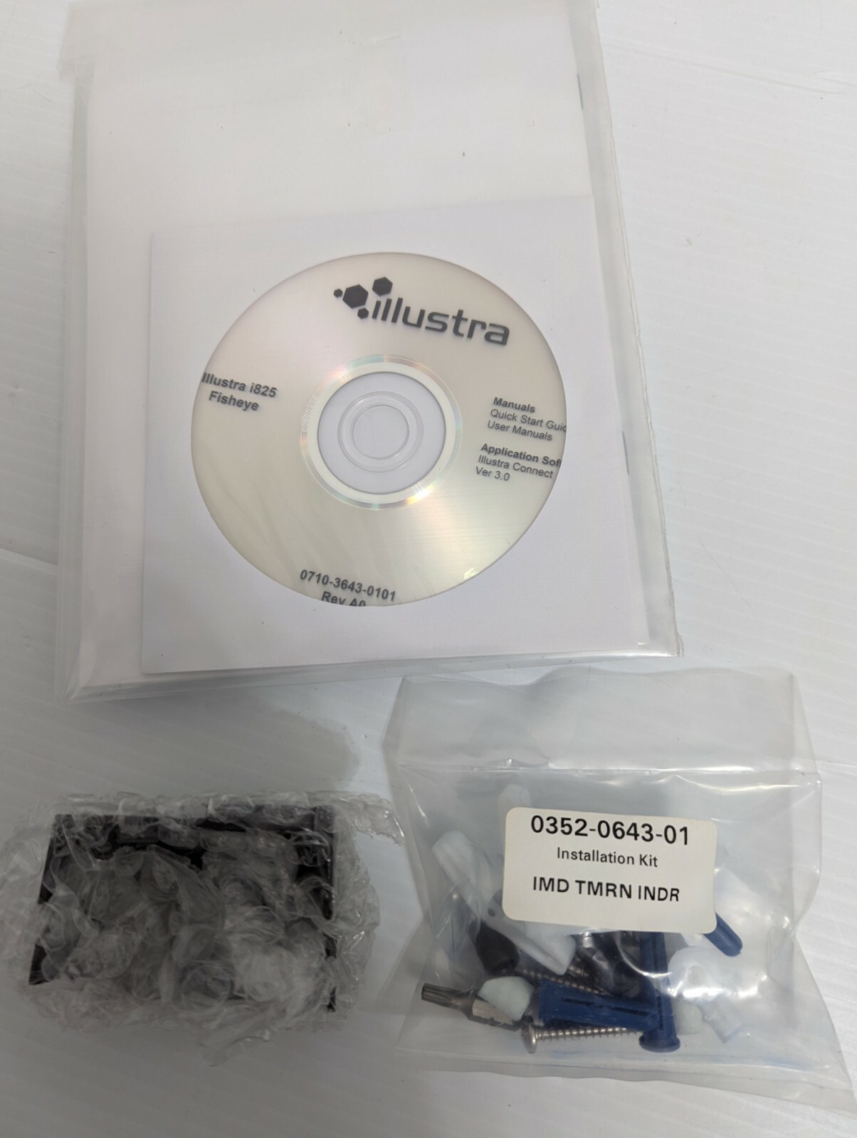 Illustra Pro 2 IPS02D2ISBIT 2MP IR Indoor Blk Mini-Dome Camera 3-9mm Smoked Lens