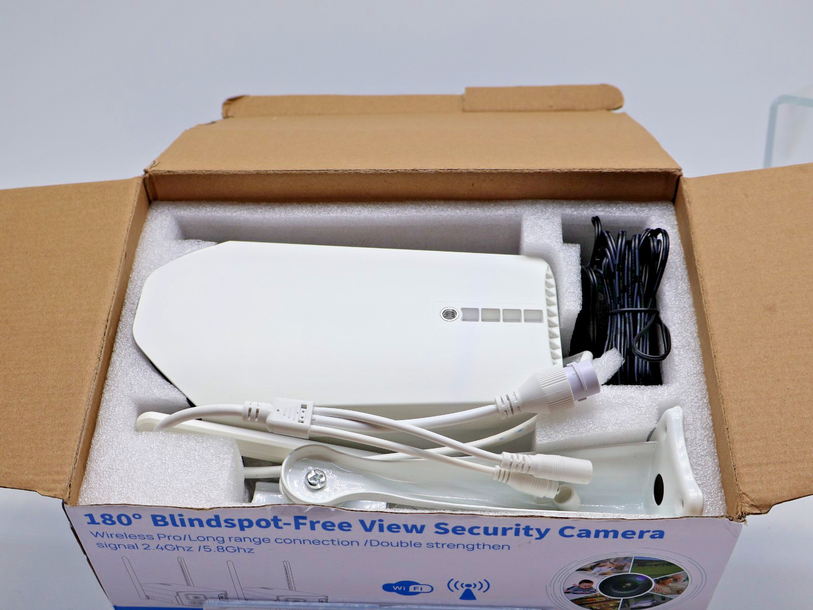 Hiseeu 180 Degree Ultra Wide Angle Dual Lens WiFi Pro Wireless Security Camera
