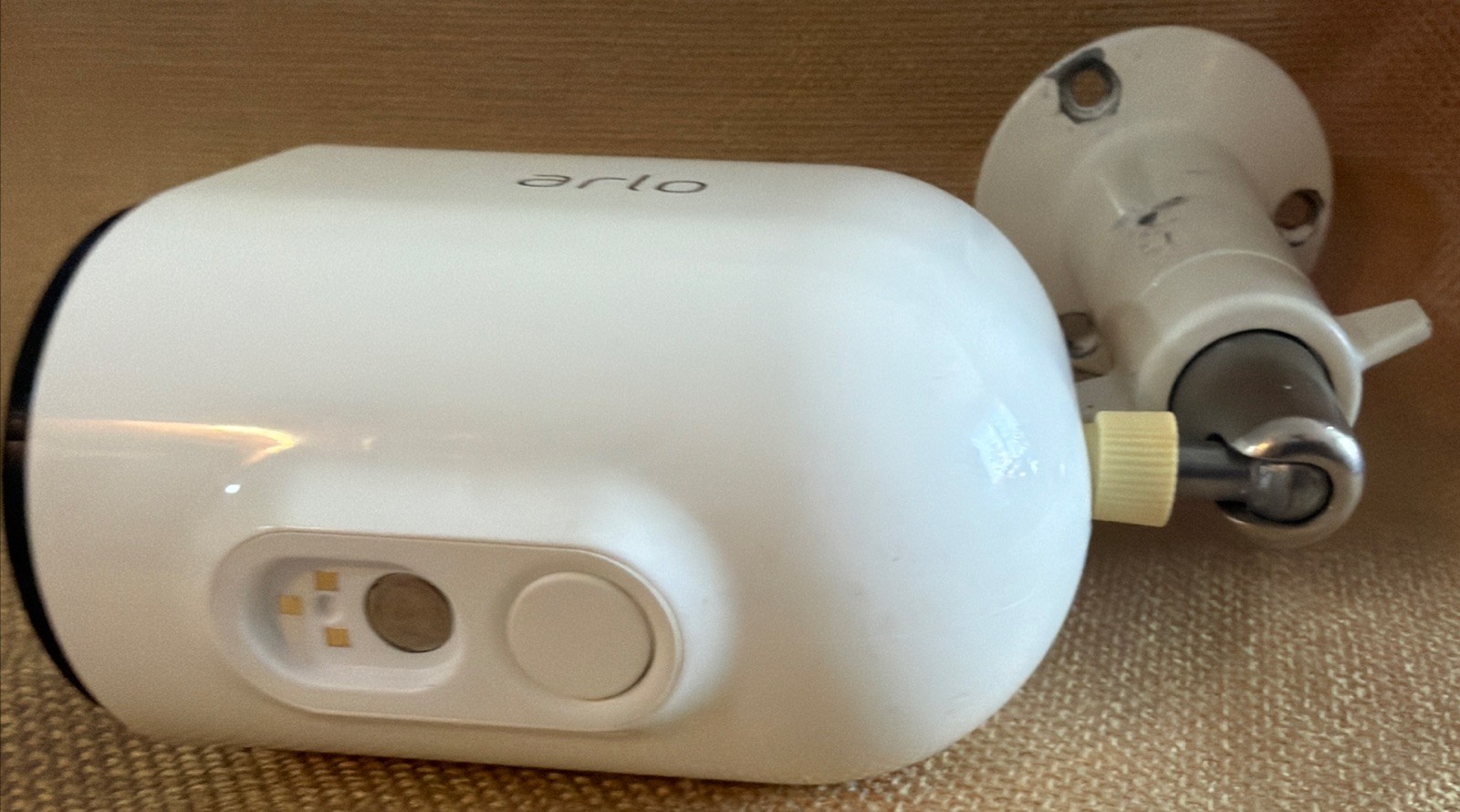 Arlo Pro 4 VMC4041P Camera 2K Color No Battery