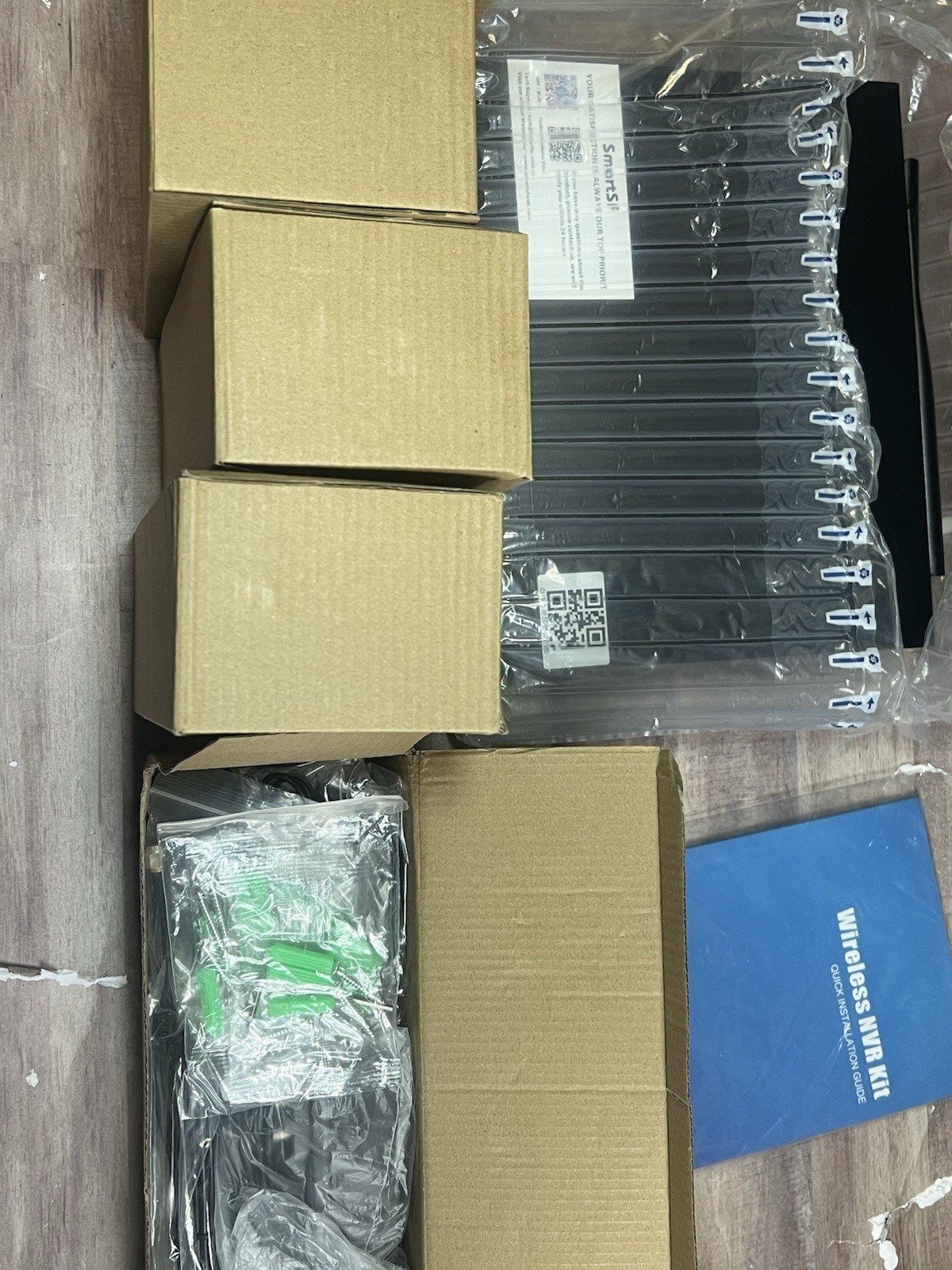 NEW Open Box 8 Channel HD NVR Kit , 4 Hd Cameras, All Cables, Receiver & Acc