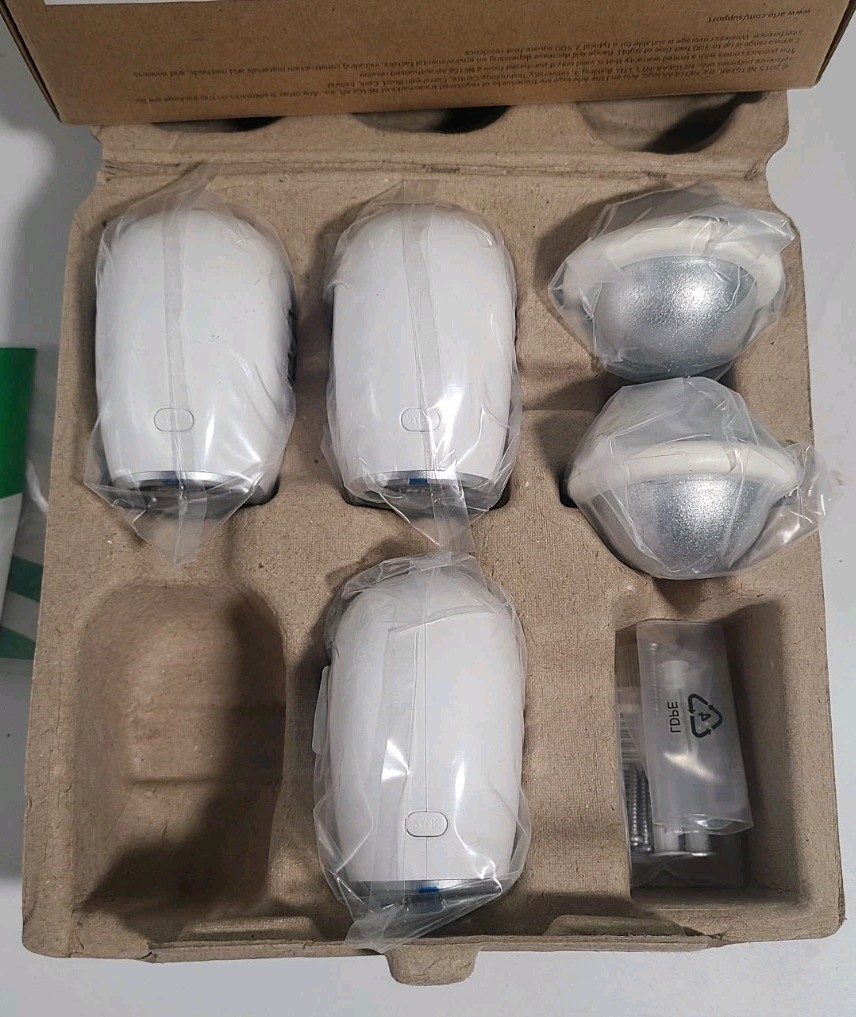Netgear Arlo VMC3430-100NAS Wireless Add-On Security Cameras / Magnetic Mount