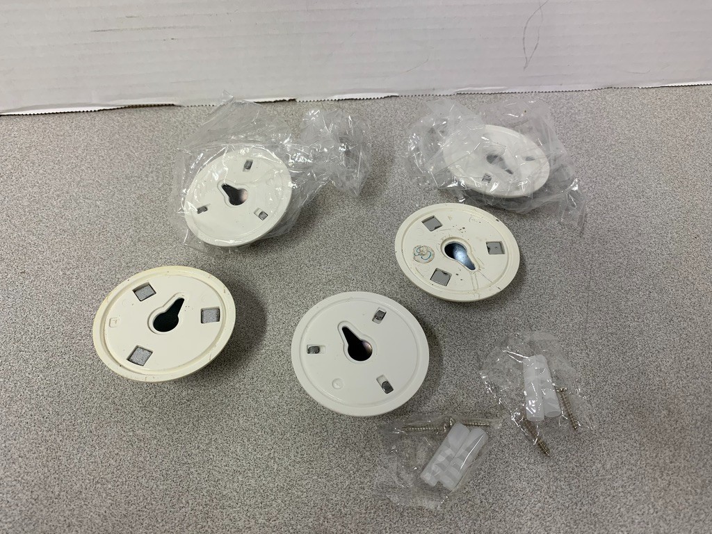 **NETGEAR Arlo Pro VMB4000 – Cameras, Base Station – Untested – READ