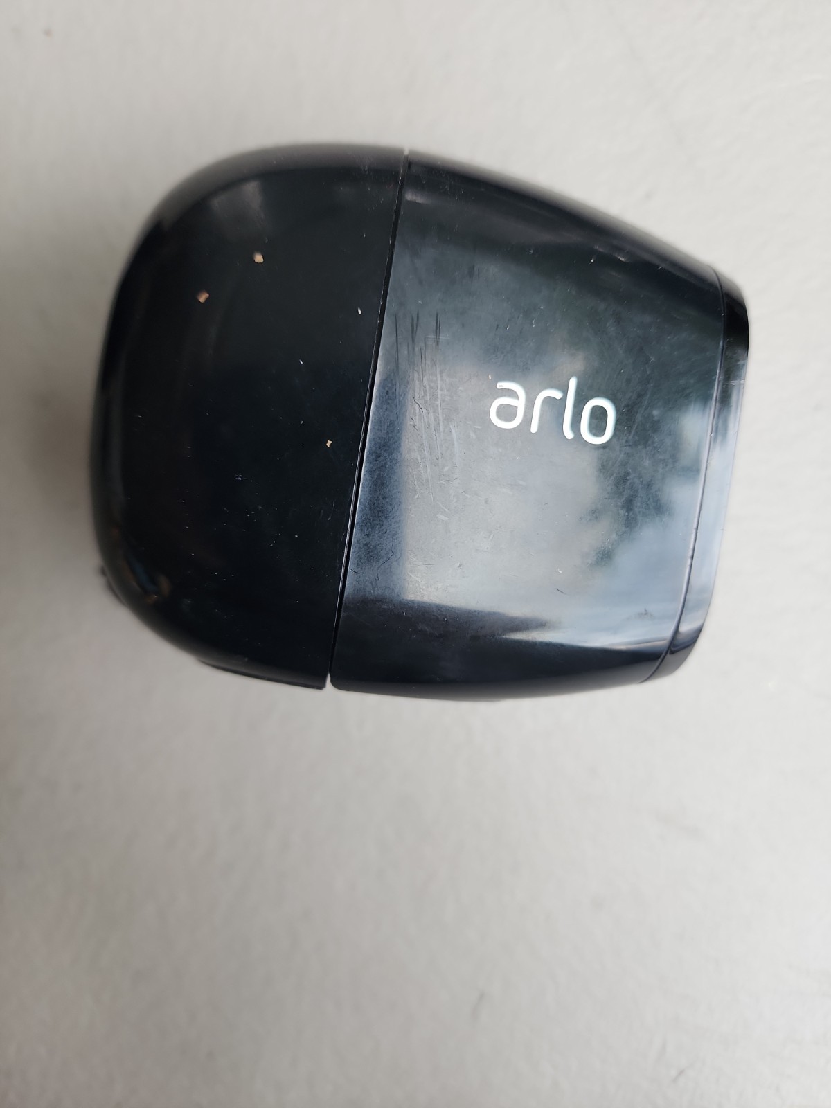Arlo Pro 2 VMC4030P 1080P Camera & Arlo Wireless Base Station VMB3500